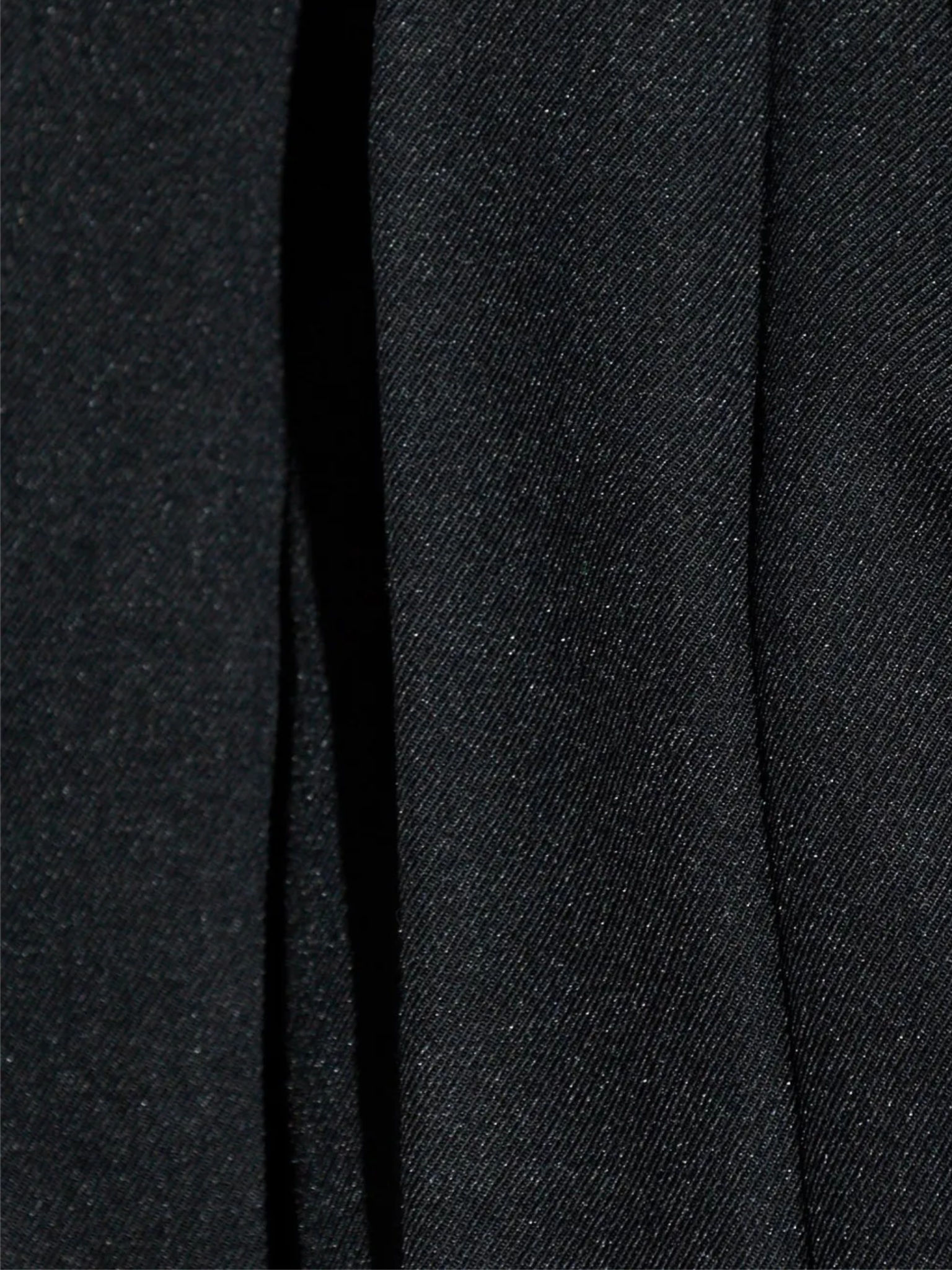 [Issey Miyake] Trousers SS26 HP66FF17715