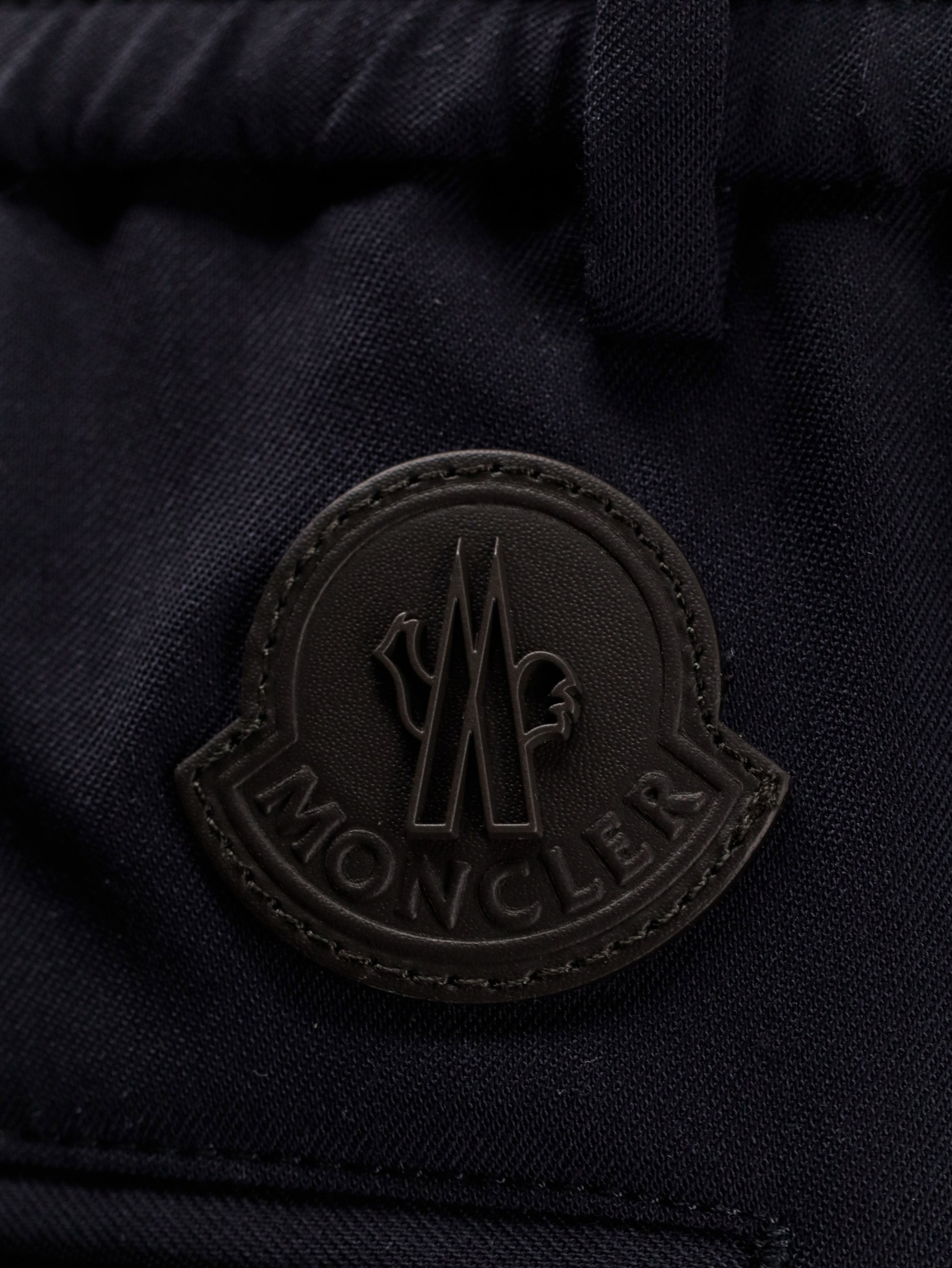 [Moncler] Trousers FW25 K20912A00018597FV77D