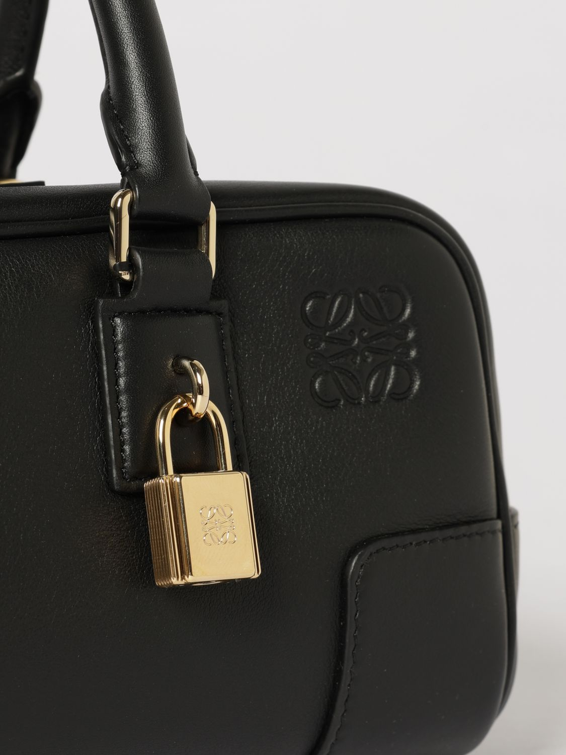 [Loewe] Tote bag SS26 A039N23X03 1100
