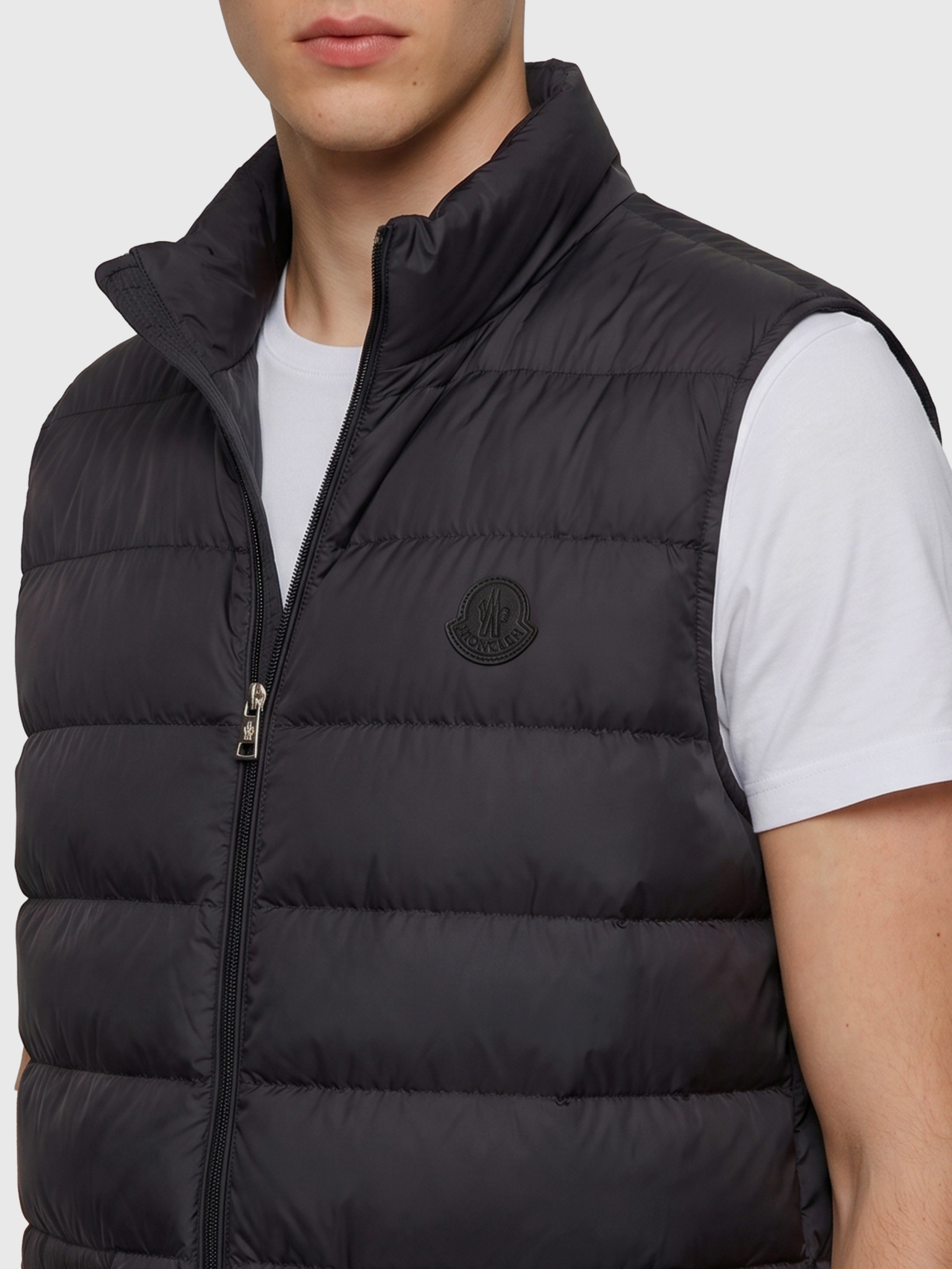 [Moncler] Down Vest FW26 L20911A00119_549SK_999