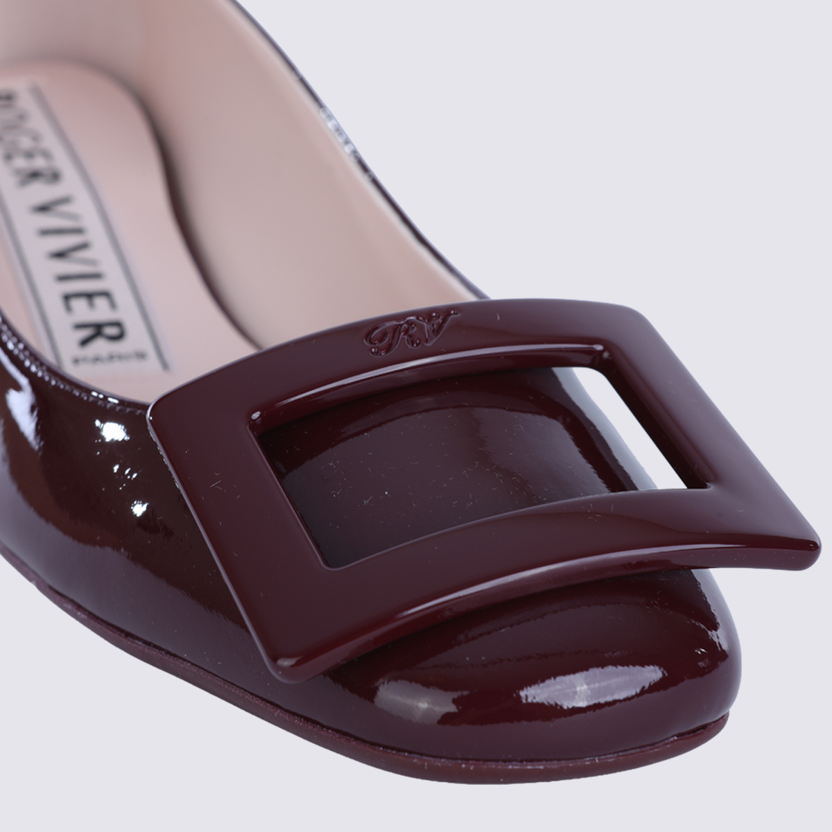 [Roger Vivier] Flat shoes FW26 RVW76741290D1PR802