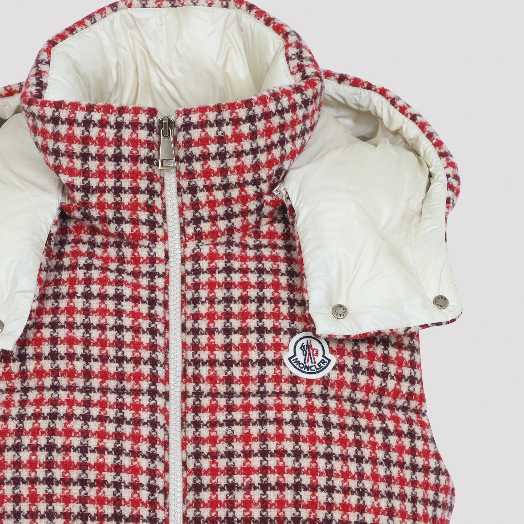 [Moncler] Down Vest FW26 L20931A00005.599OJ