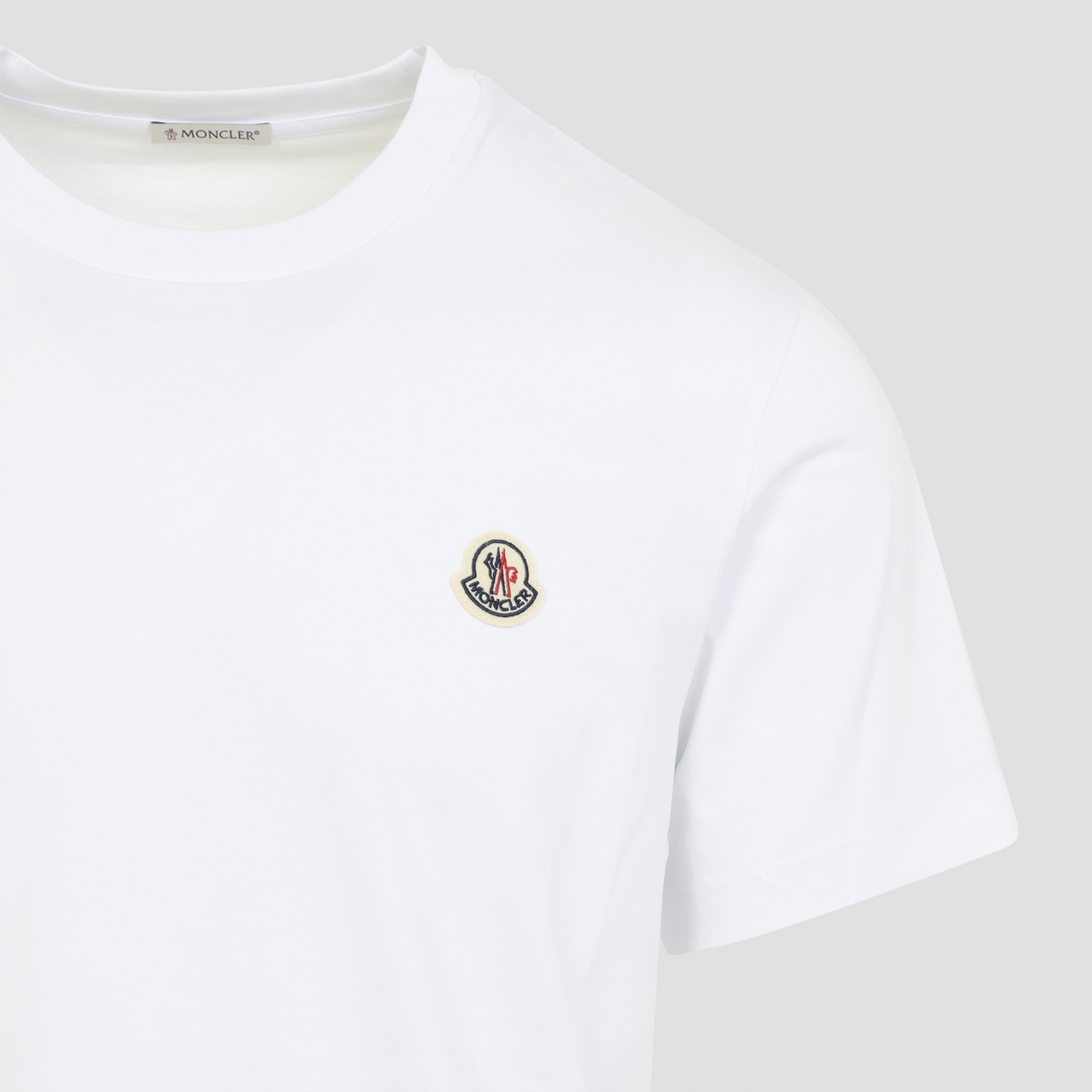 [Moncler] T-shirts Short Sleeve FW26 L20918C00042.829H8