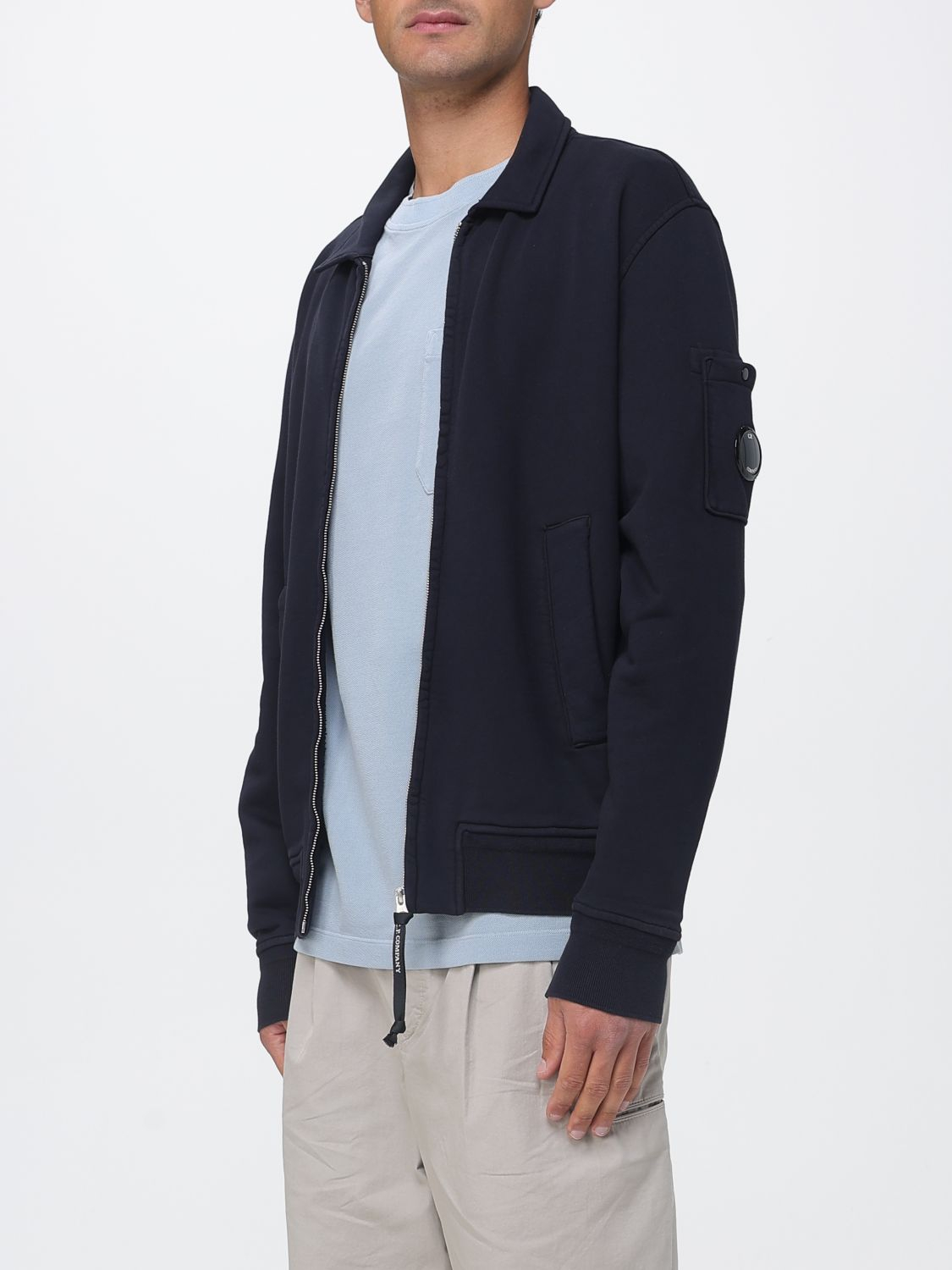 [C.P. Company] Sweatshirt SS26 20CMSS040A110044G 888