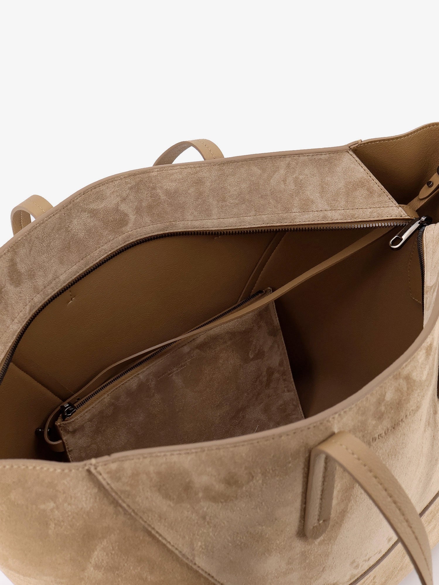 [Brunello Cucinelli] Shoulder bag FW26 MBDLB2571C9793