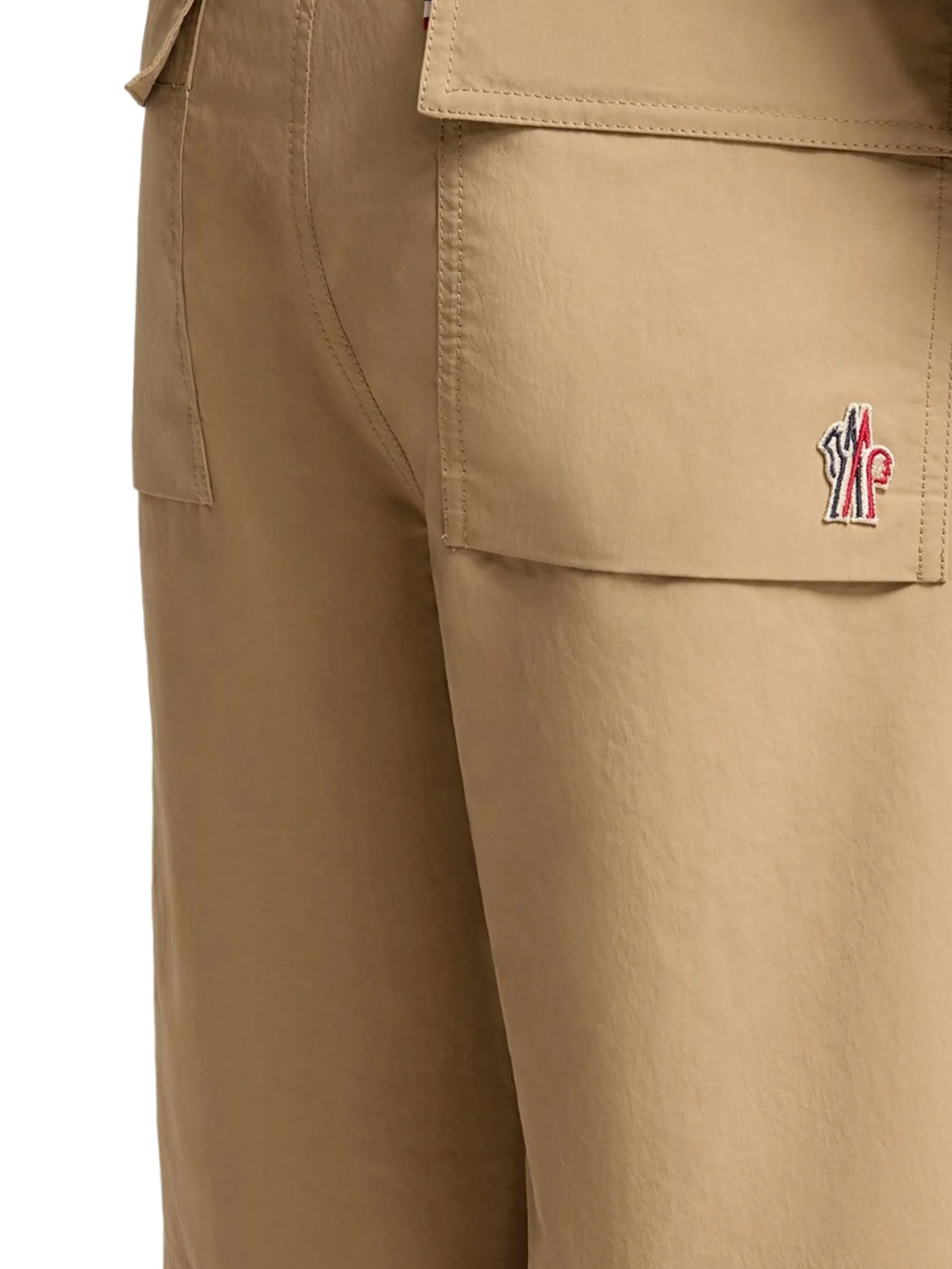 [Moncler] Shorts SS26 972B000-03597SL23L