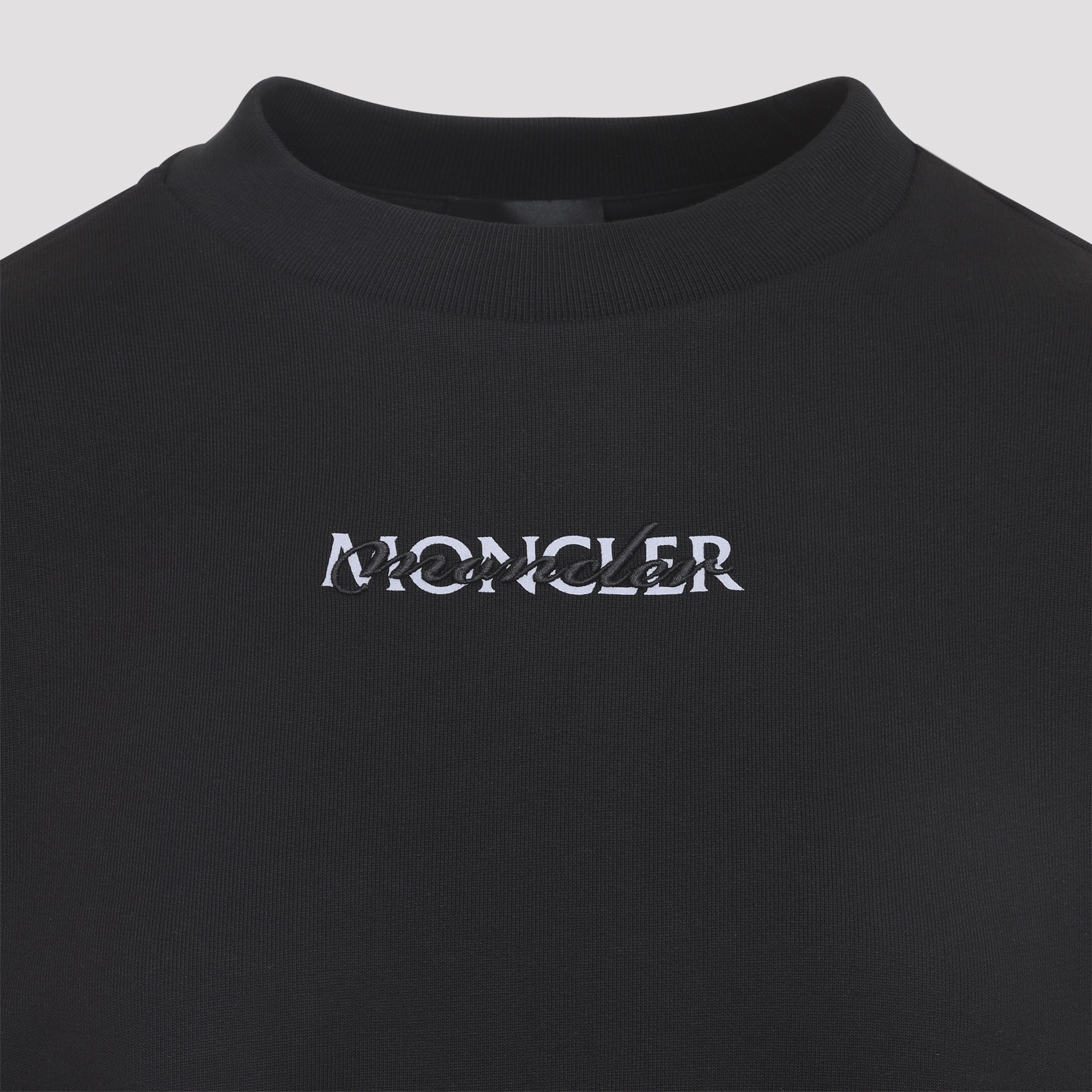 [Moncler] Sweatshirt FW26 L20938G00014.89AZY