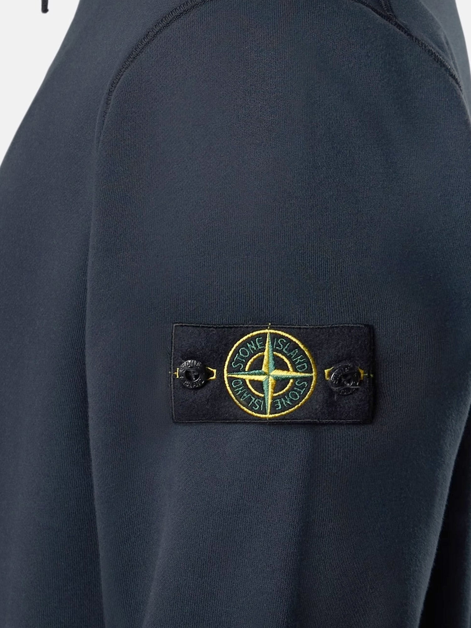 [Stone Island] Sweatshirt FW26 L2S156100070S0051V002E