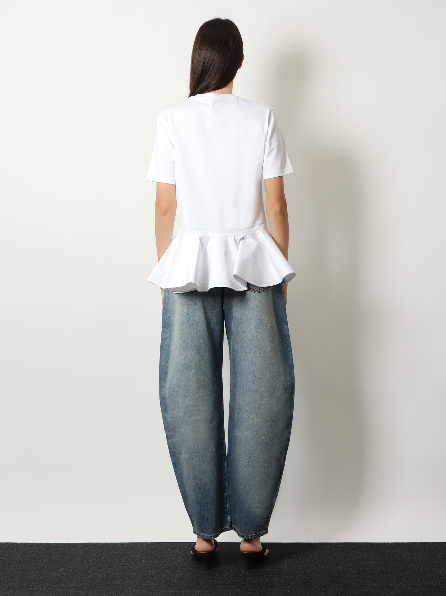 [Alaia] T-shirts Short Sleeve FW26 AA9I0003J103D000