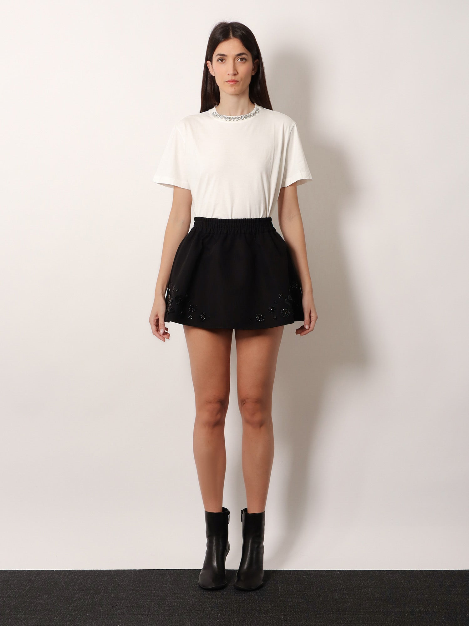 [GOLDEN GOOSE DELUXE BRAND] T-shirts Short Sleeve FW26 GWP01220P00067310363