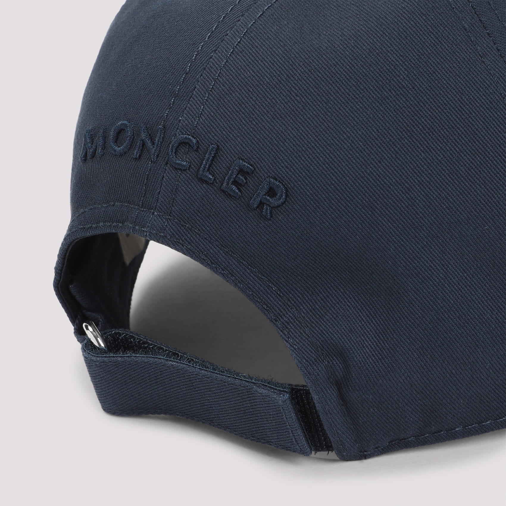 [Moncler] Cap FW26 L20913B00037.04863