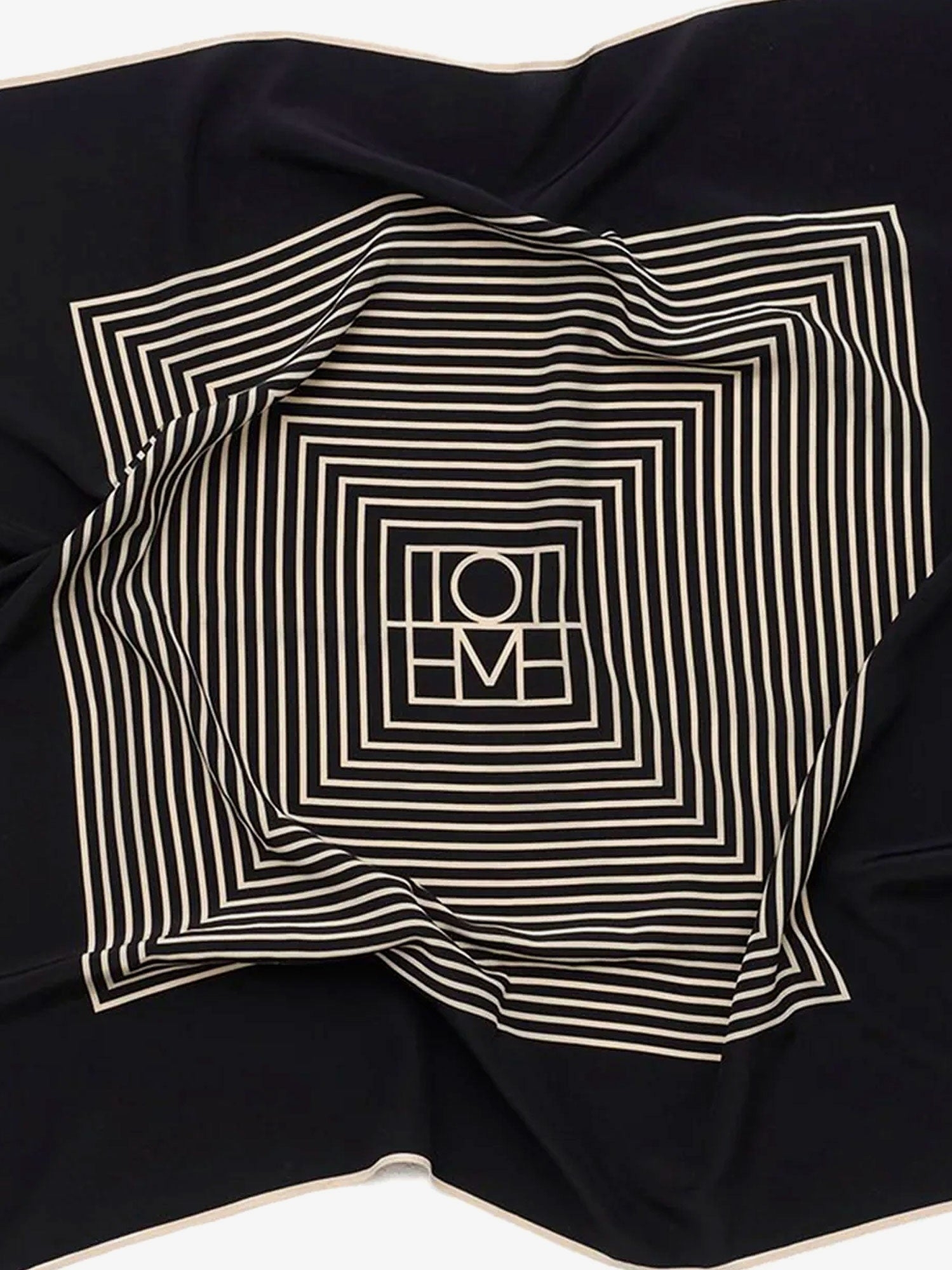 [TOTEME] Scarf FW26 211853801902