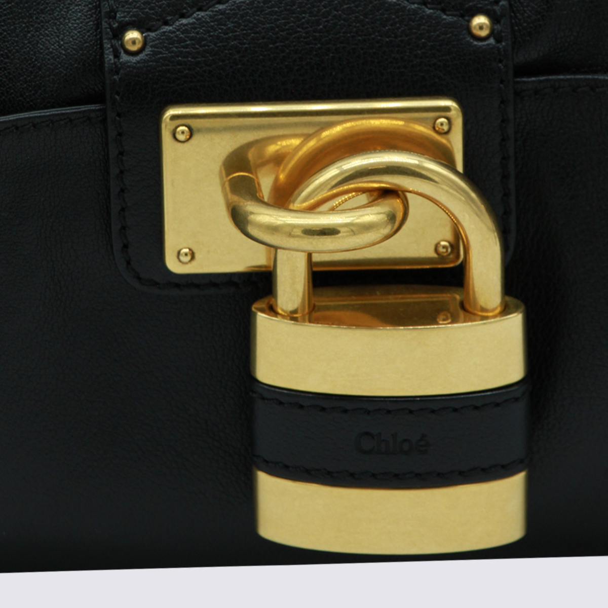 [Chloe] Cross body bag FW26 CH26AS809P75001