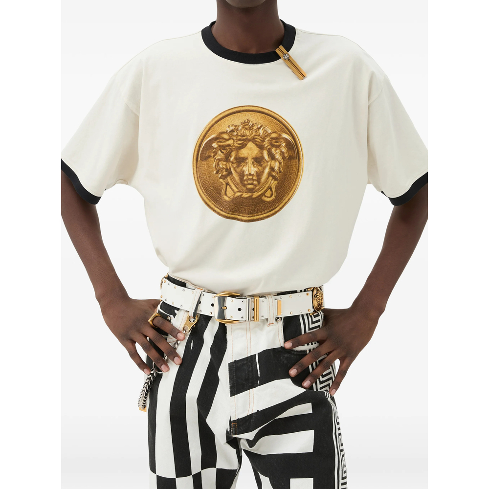 [Versace] T-shirts Short Sleeve FW26 1A18735 1026093 1W790