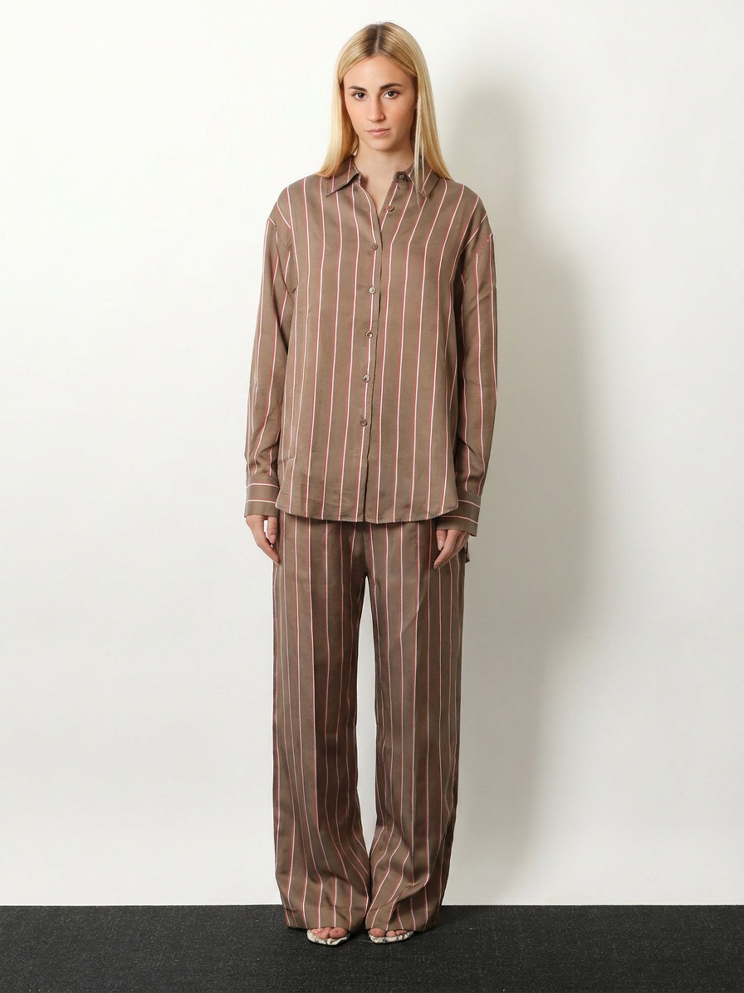 [THE FRANKIE SHOP] Trousers SS26 PAFS21923279BROWNMULTISTRIPE