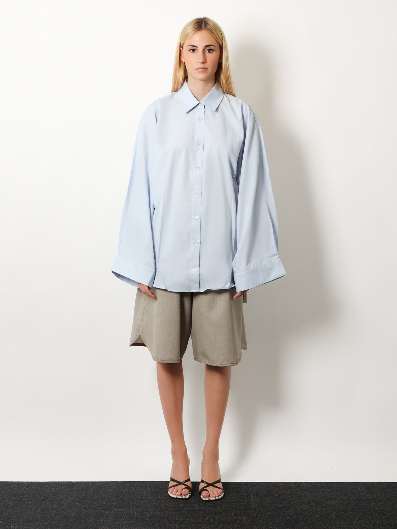 [THE FRANKIE SHOP] Shirts Long Sleeve SS26 CHFS21930329LIGHTBLUE