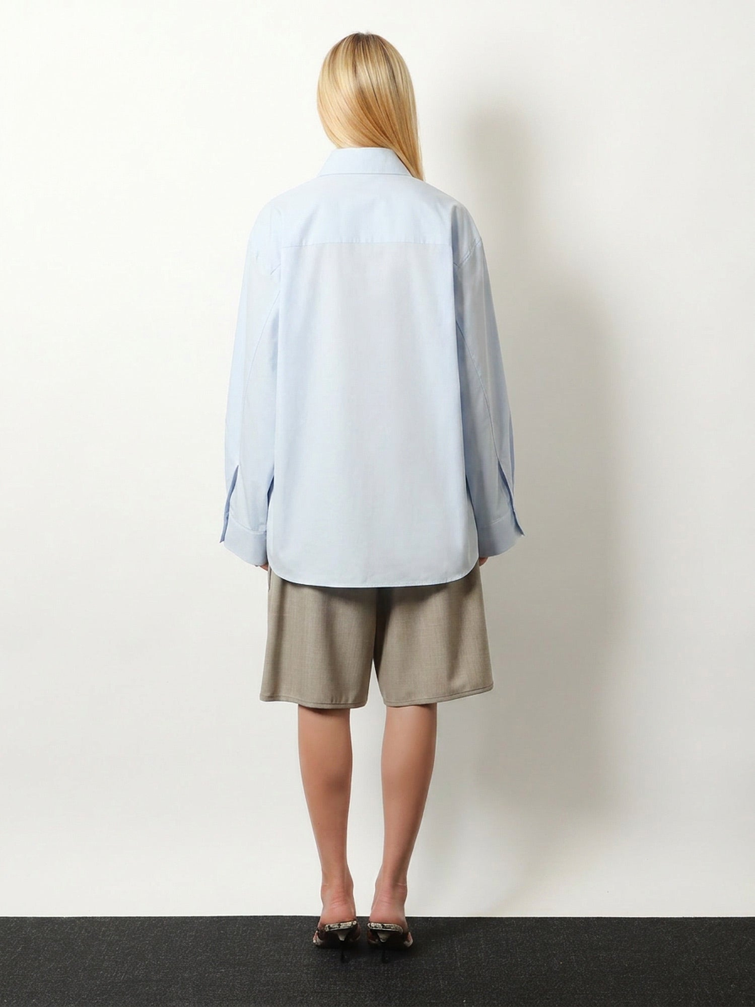 [THE FRANKIE SHOP] Shirts Long Sleeve SS26 CHFS21930329LIGHTBLUE