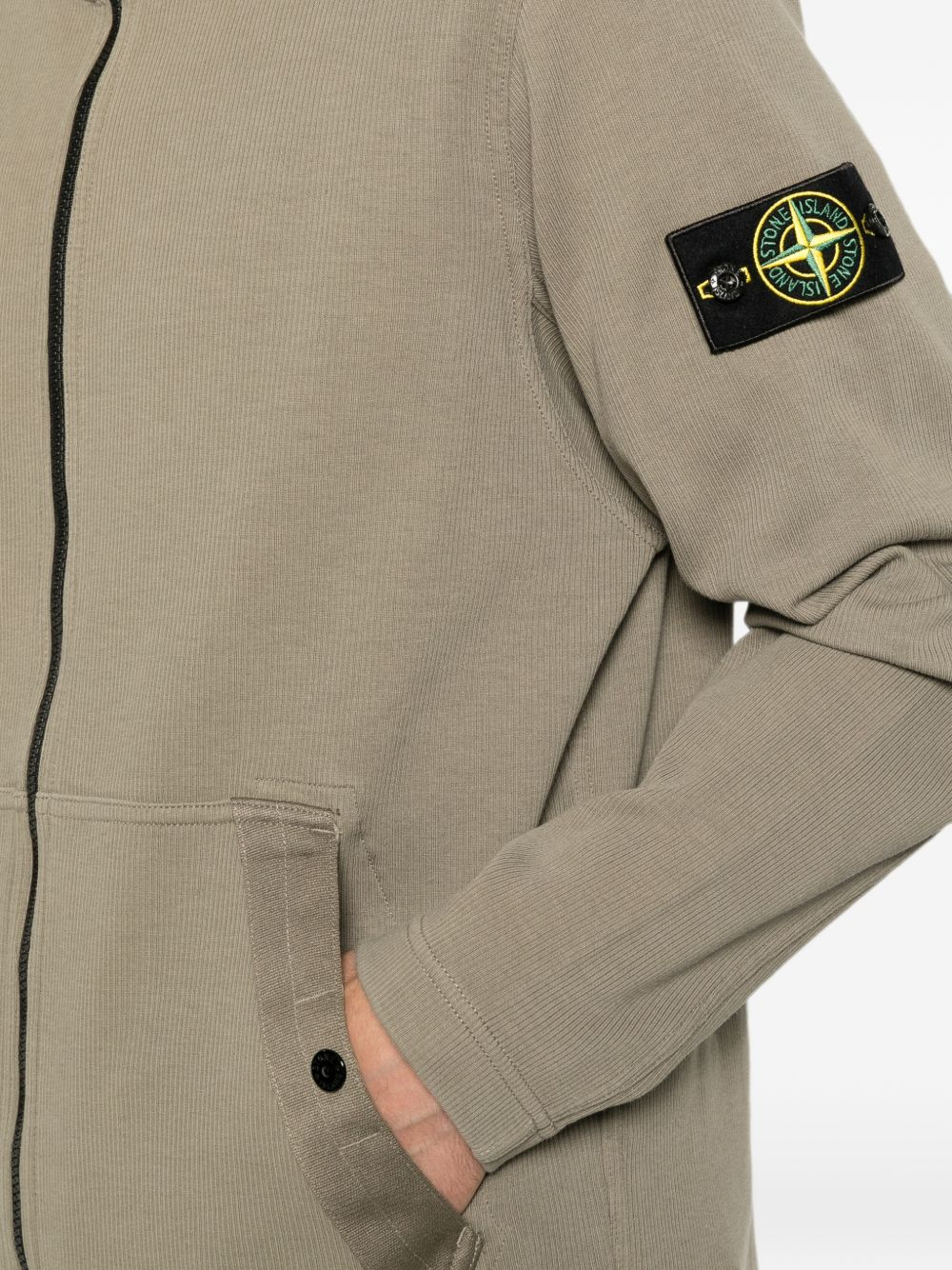 [Stone Island] Zip up FW26 L2S156100020S0472V005G