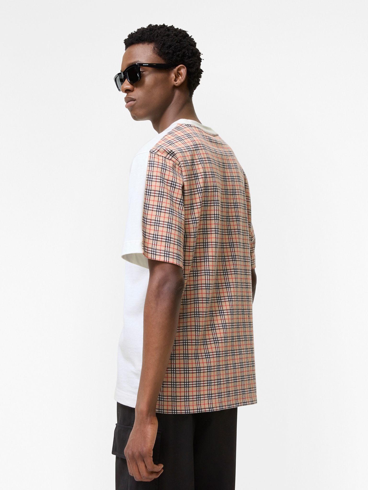 [Burberry] T-shirts Short Sleeve FW26 8127609B7078