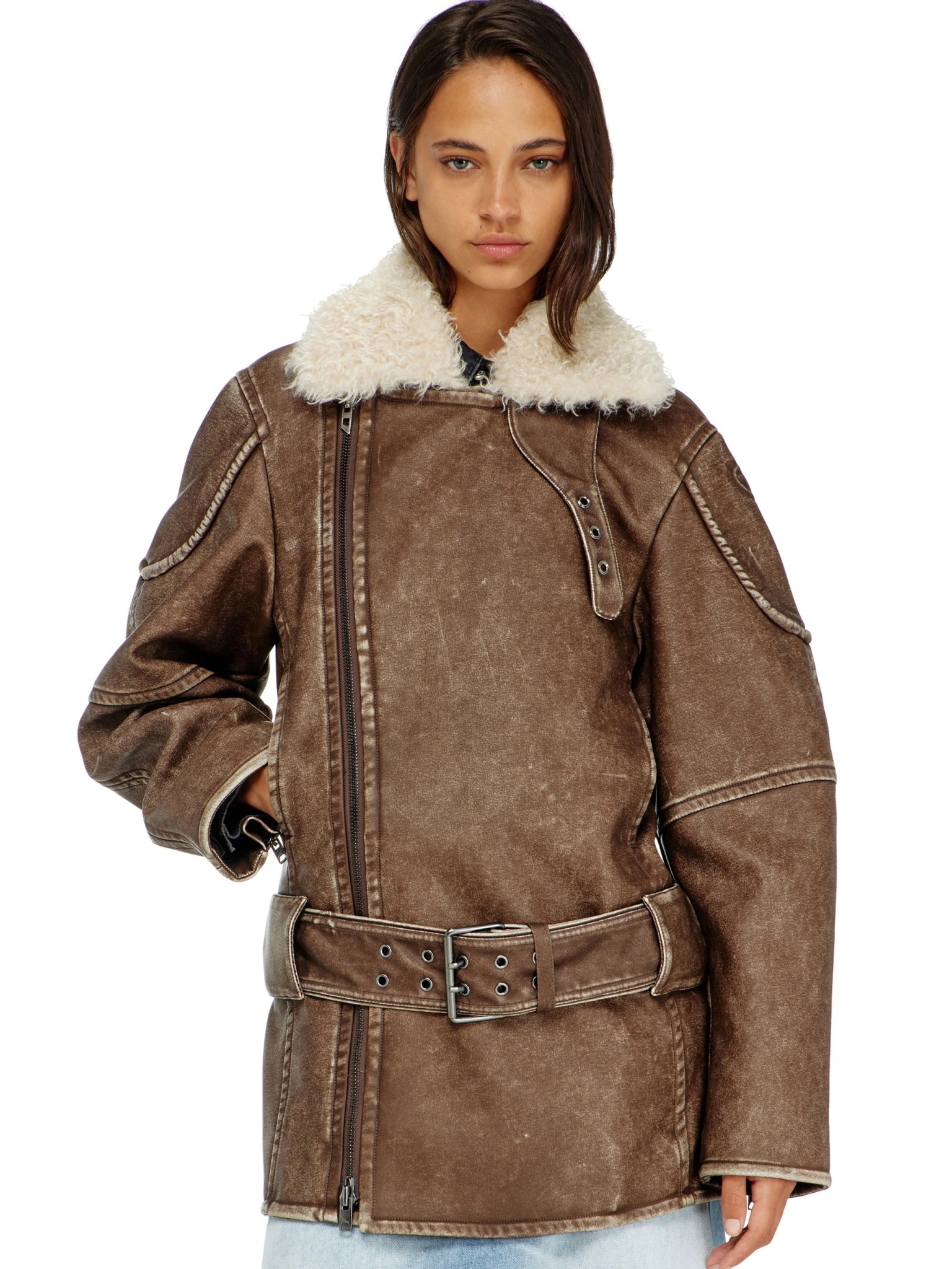 [Diesel] Mouton jacket FW26 A221540WEBJ7BB