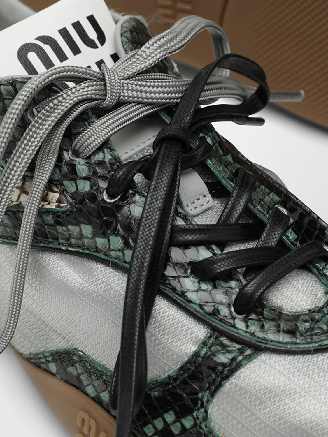 [Miu Miu] Sneakers SS26 5E428EFB0053ZL4 F04UJ