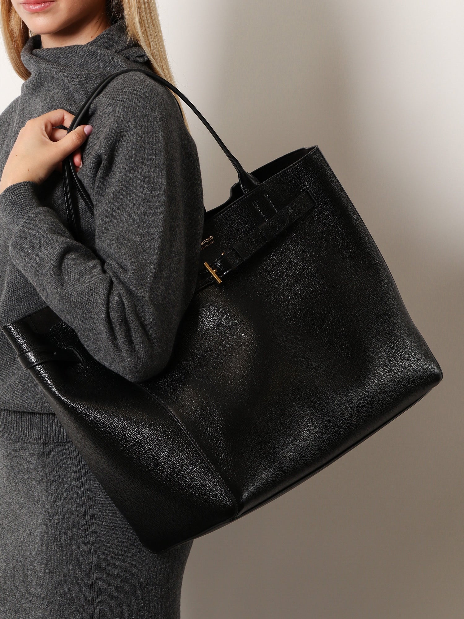 [Tom Ford] Shoulder bag FW26 L1823LCL429XNAA