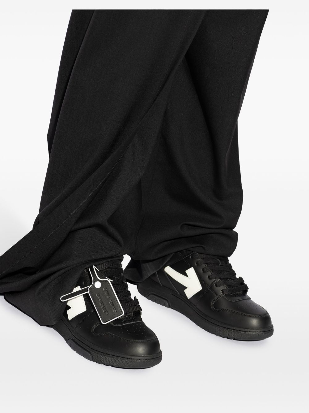 [Off White] Sneakers FW26 OMIA189C99LEA0191001