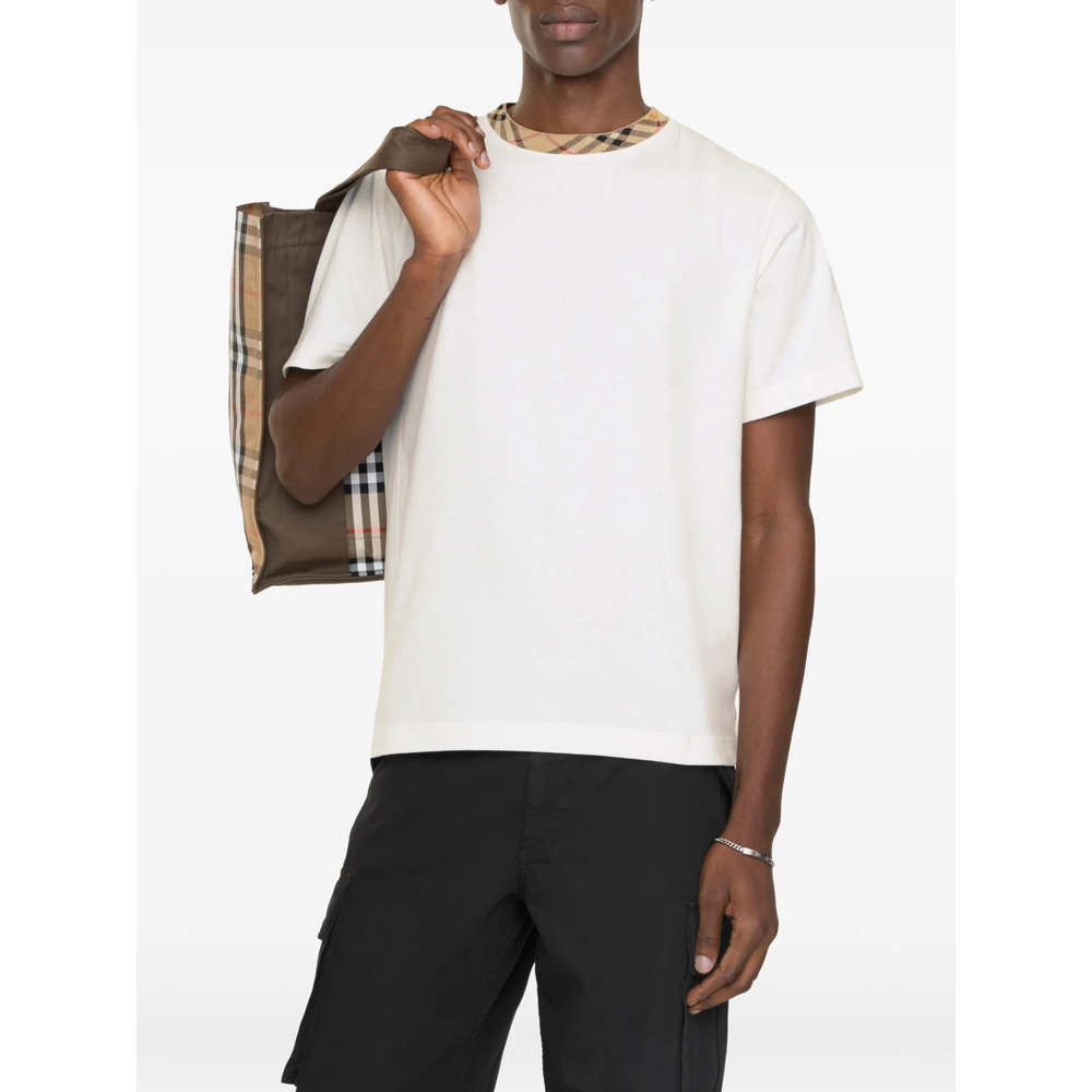 [Burberry] T-shirts Short Sleeve FW26 8125510 RYAN CT B7078