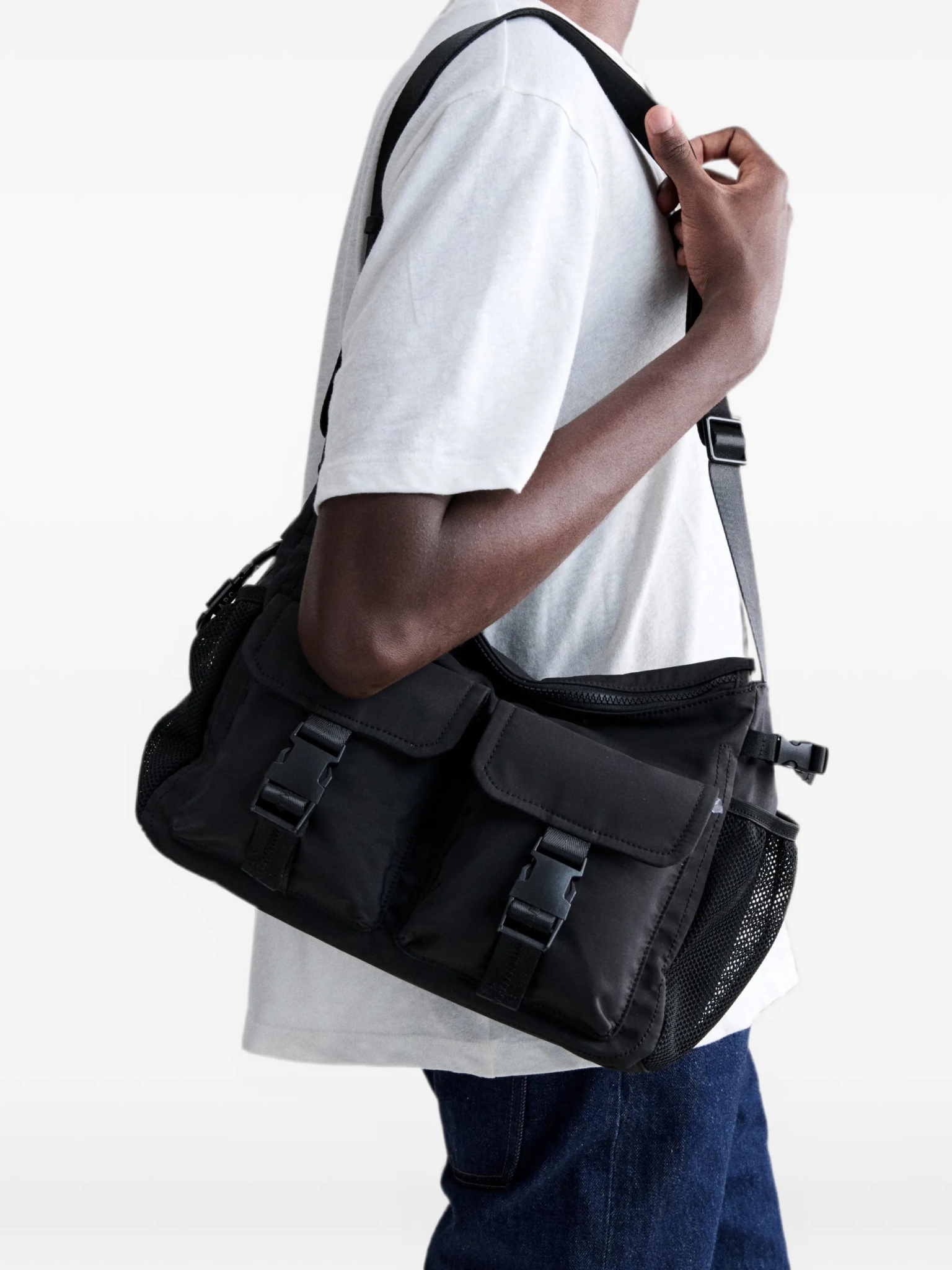 [A.P.C.] Shoulder bag FW26 PAAGEH67005LZZ