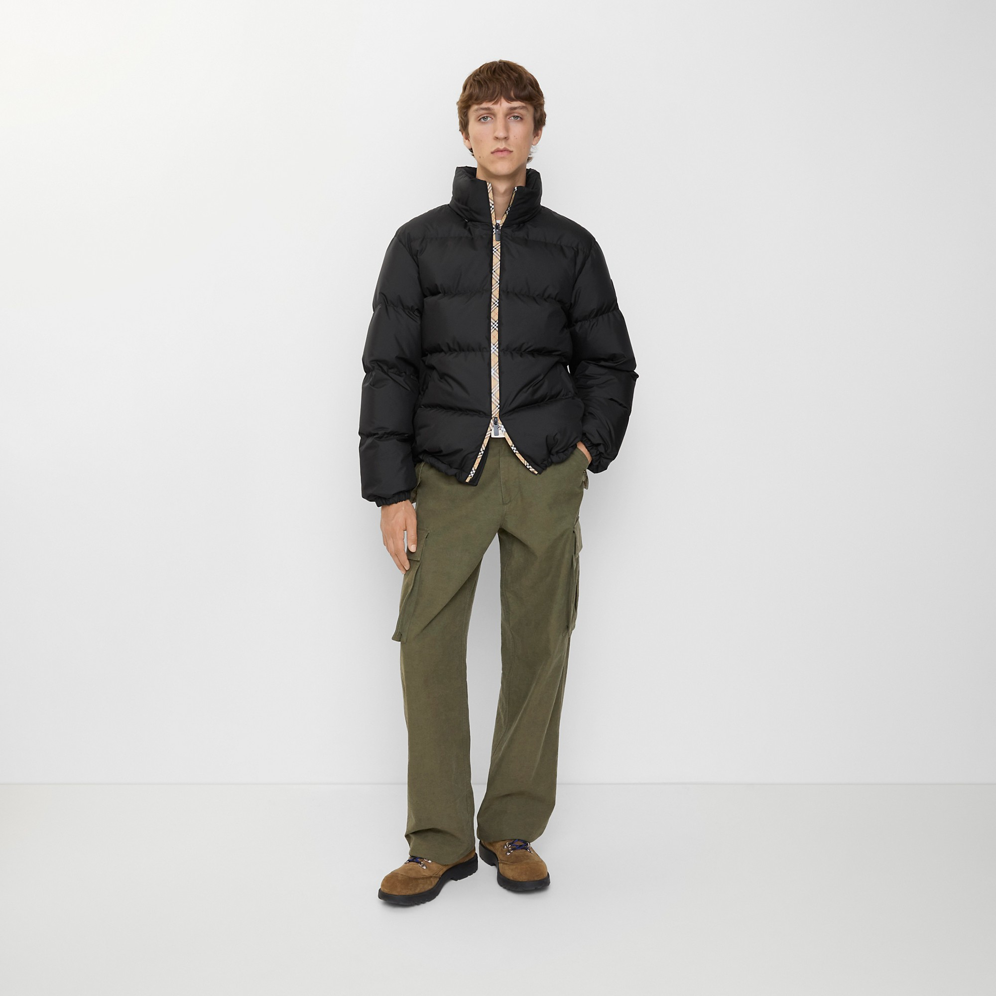 [Burberry] Down Jacket FW26 8110196A1189