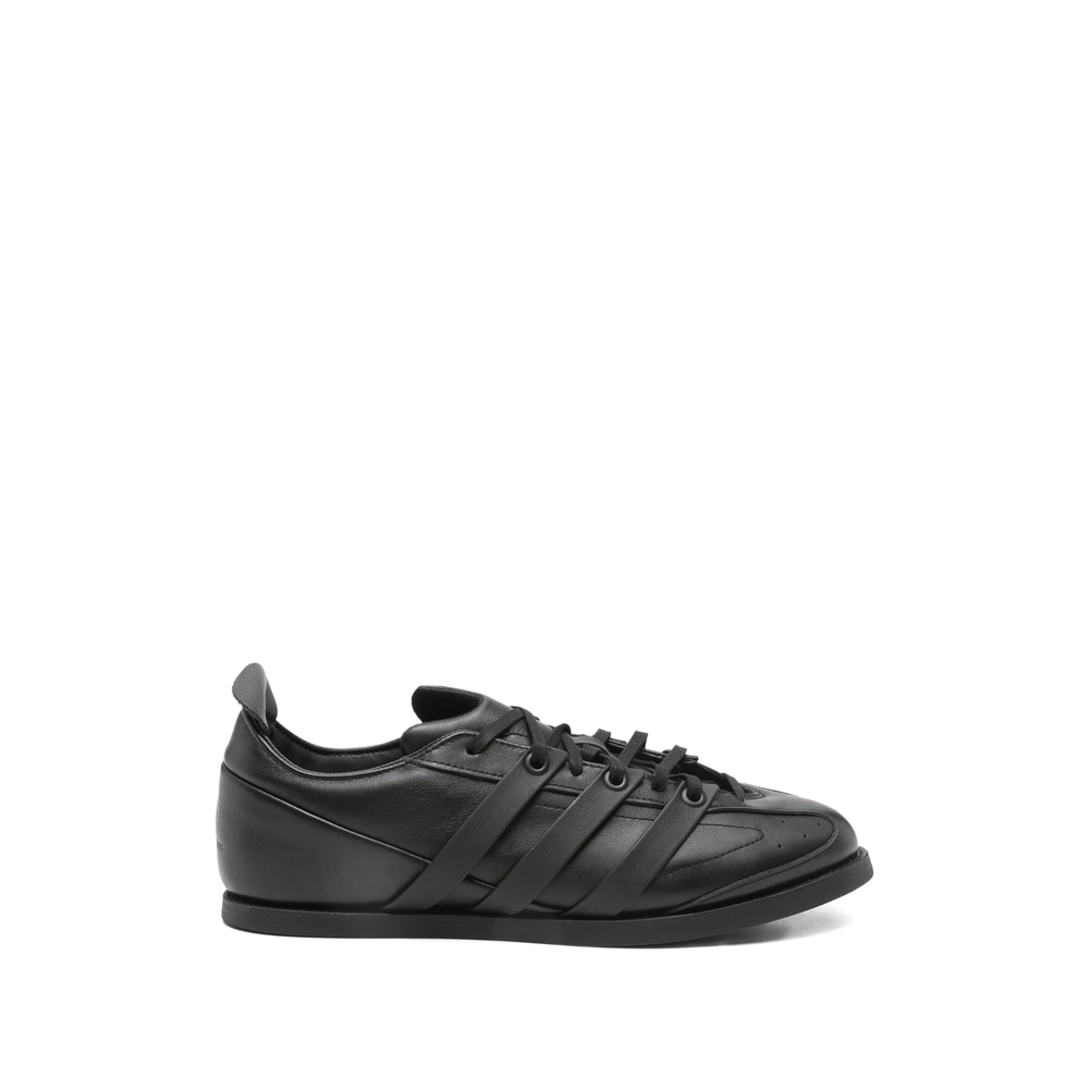 [Adidas X Entire Studios] Sneakers SS26 KI5701