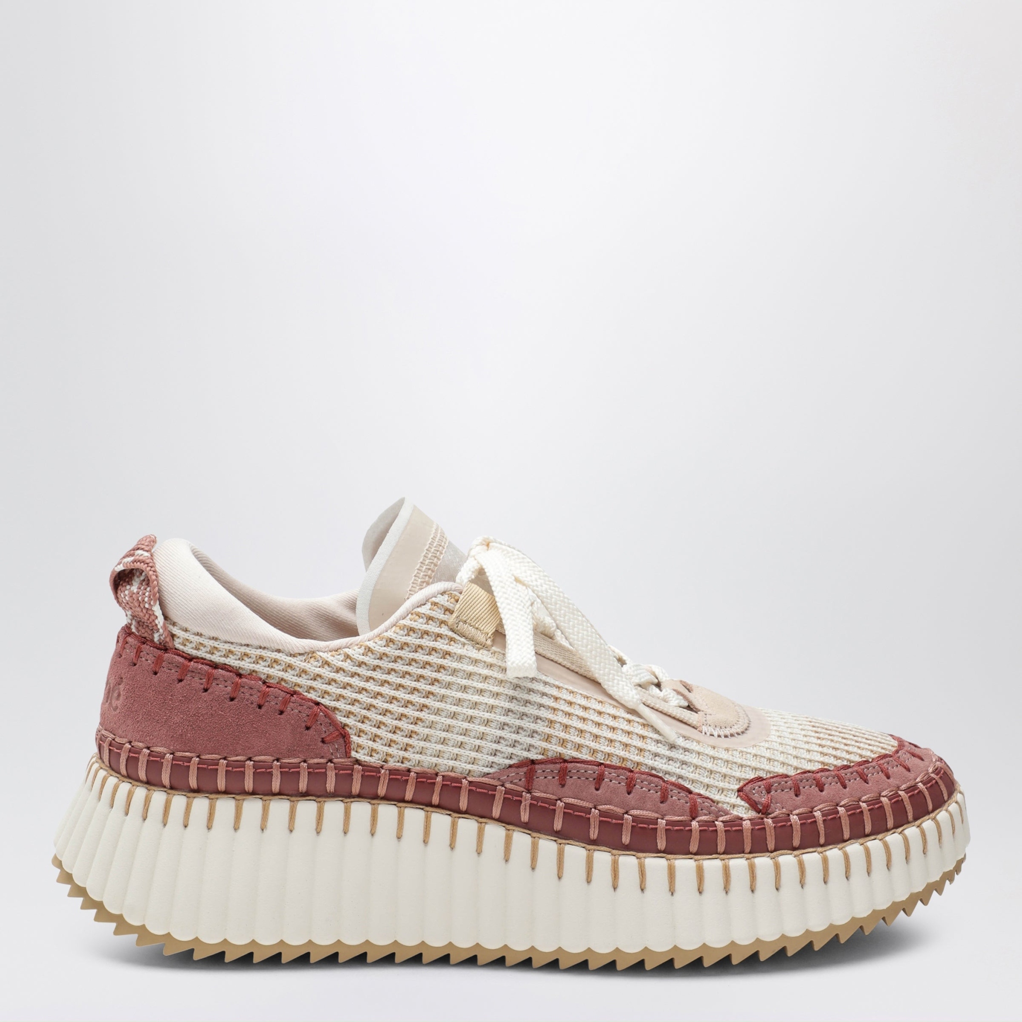 [Chloe] Sneakers FW26 CHC22S579Y0