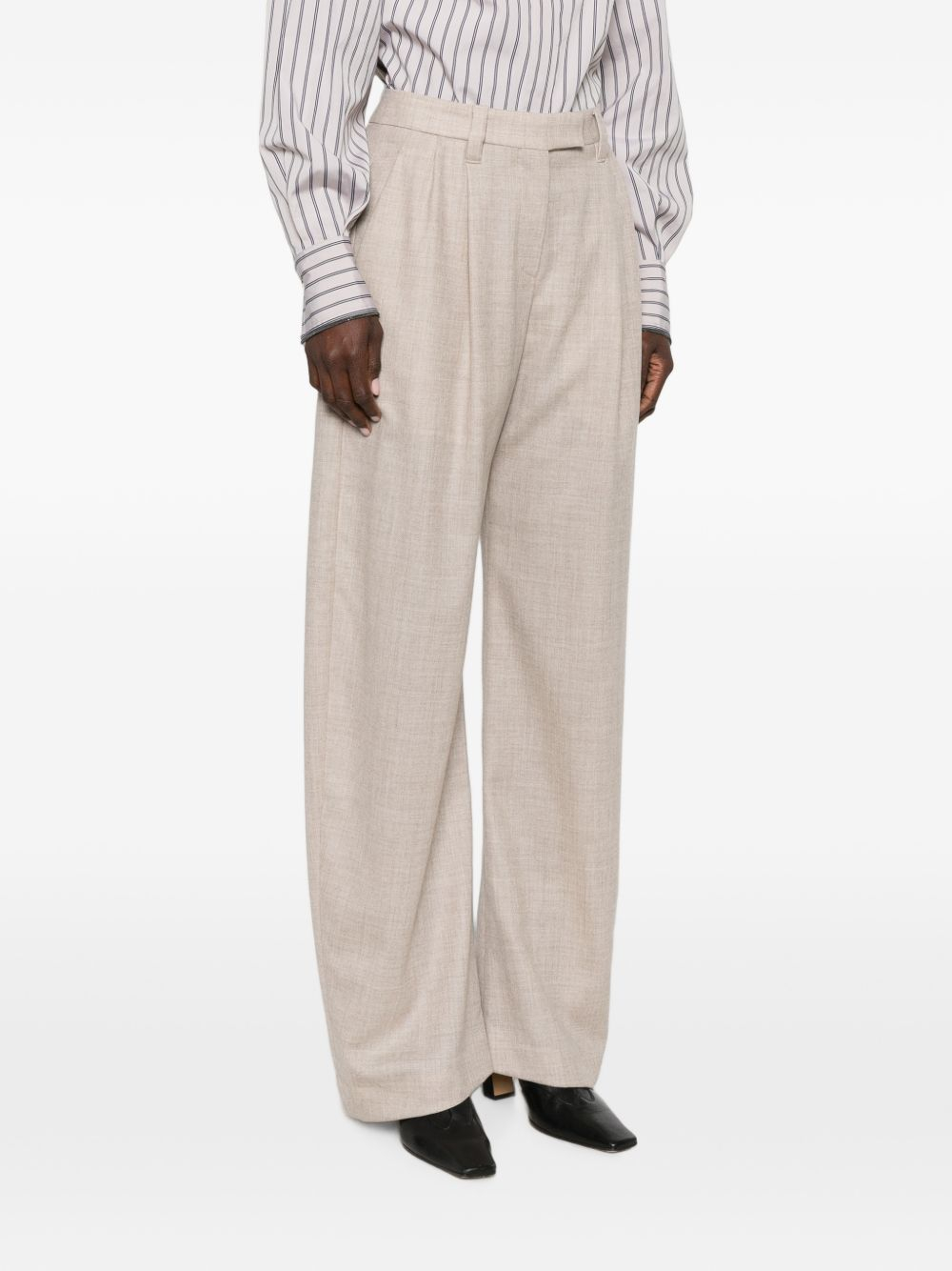 [Brunello Cucinelli] Trousers FW26 MP550P9026C1131