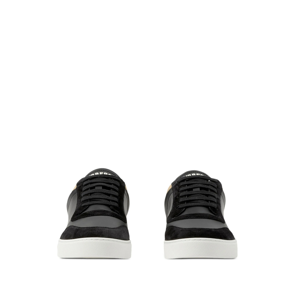 [Burberry] Sneakers FW26 8070818 MF STEVIE A7626