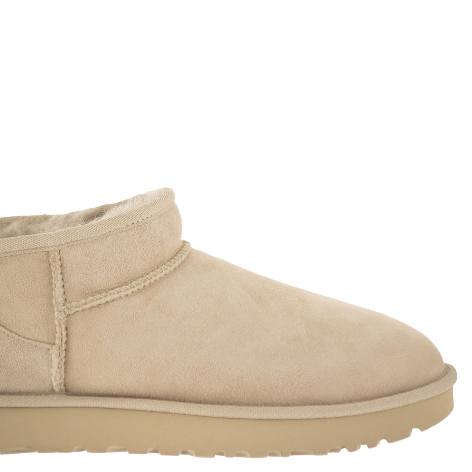 [UGG] Ankle Boots FW26 1116109 MNL