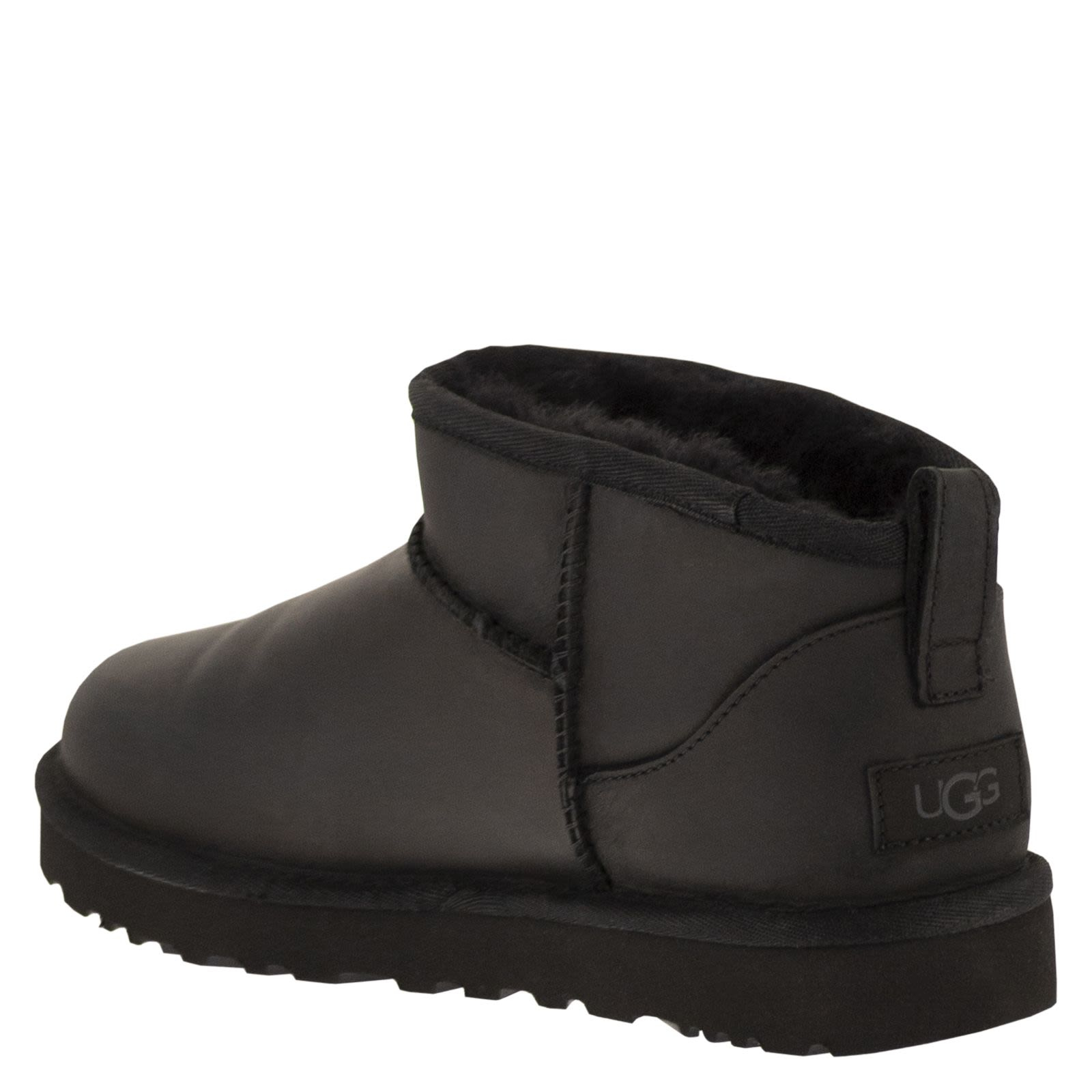 [UGG] Ankle Boots FW26 1174210 BLK