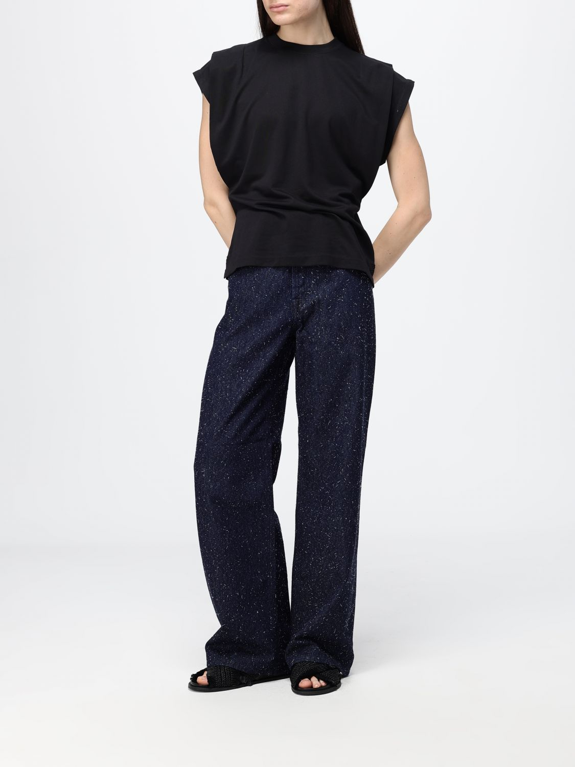 [JACQUEMUS] T-shirts Sleeveless SS26 26ETSW00591AJ00254 990