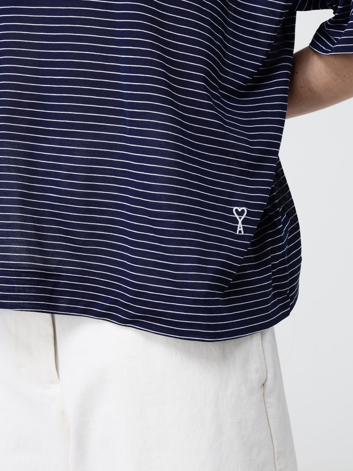 [Ami Paris] T-shirts Short Sleeve SS26 UPL422JE0212A 044