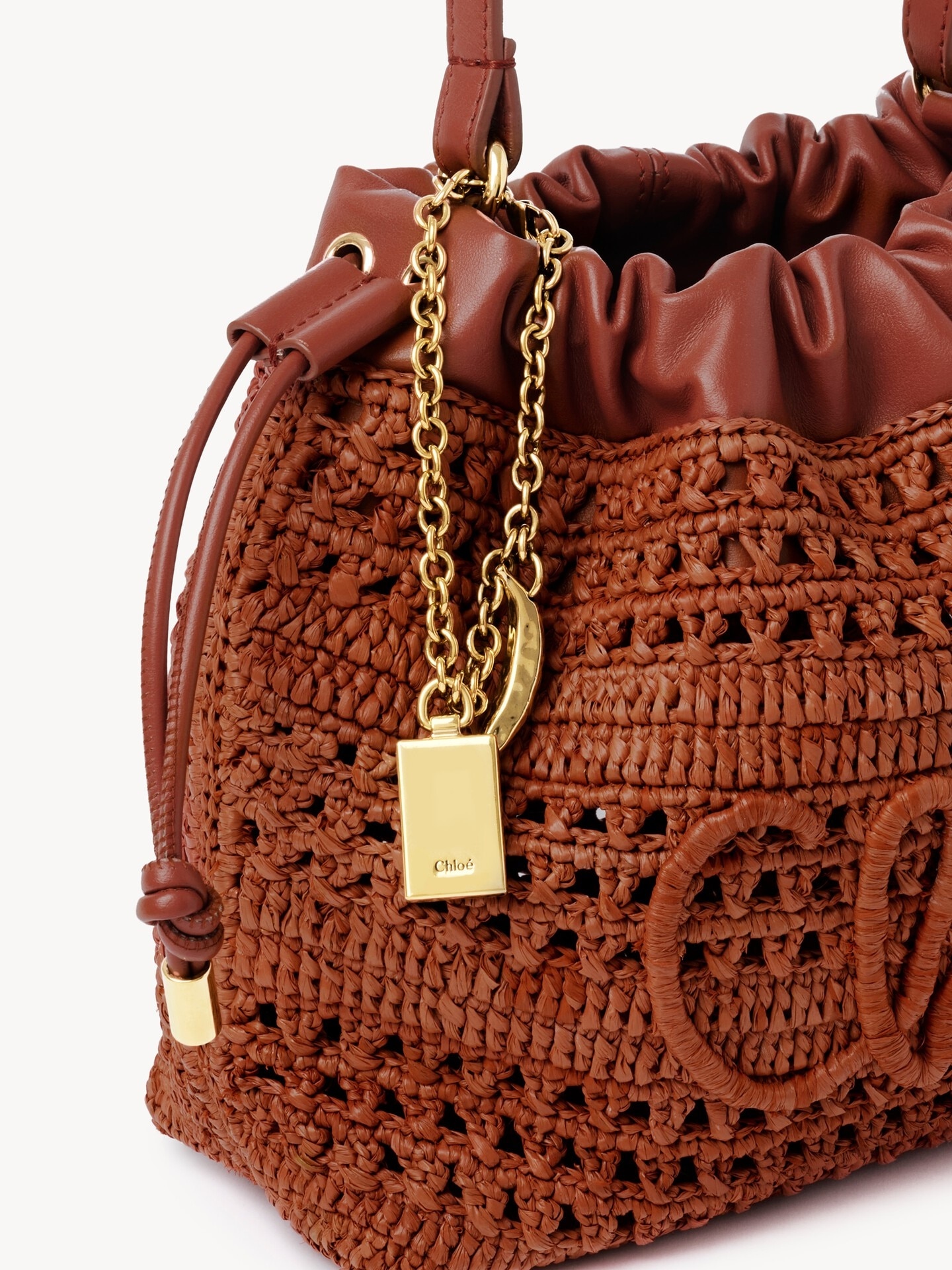 [Chloe] Cross body bag FW26 CH26AP951P0826M