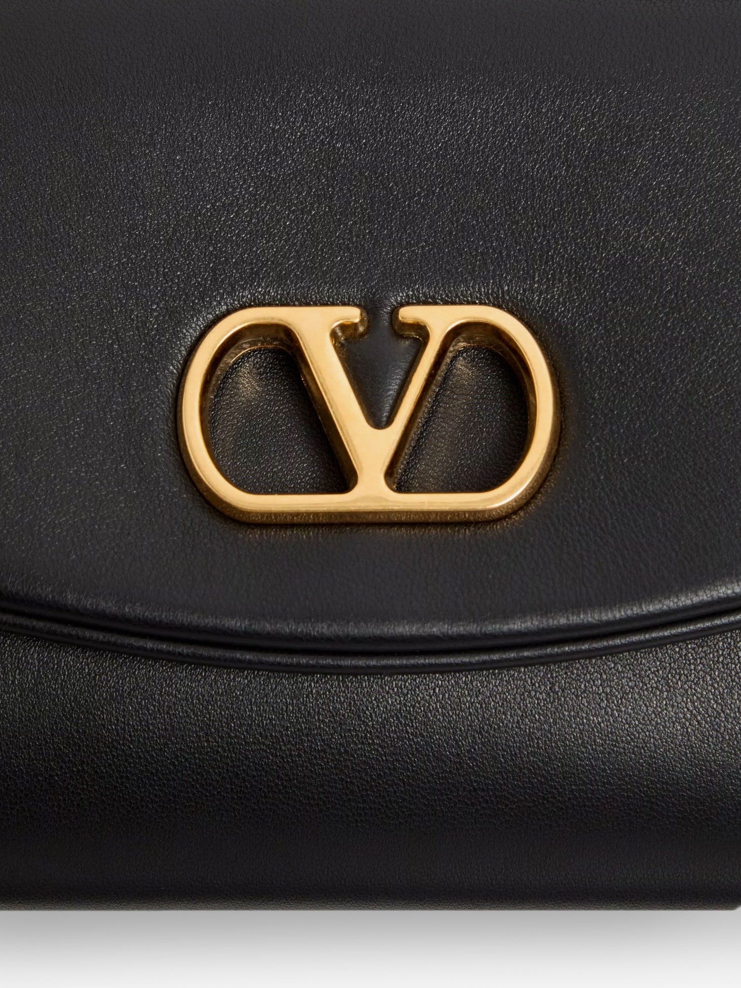 [Valentino Garavani] Shoulder bag FW26 8W0B0T31ABM0NO