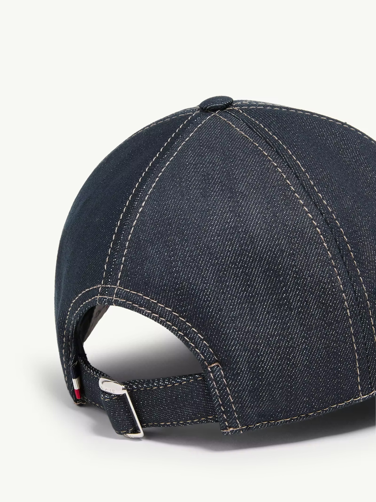 [Moncler] Cap FW26 L20913B00019598X176C