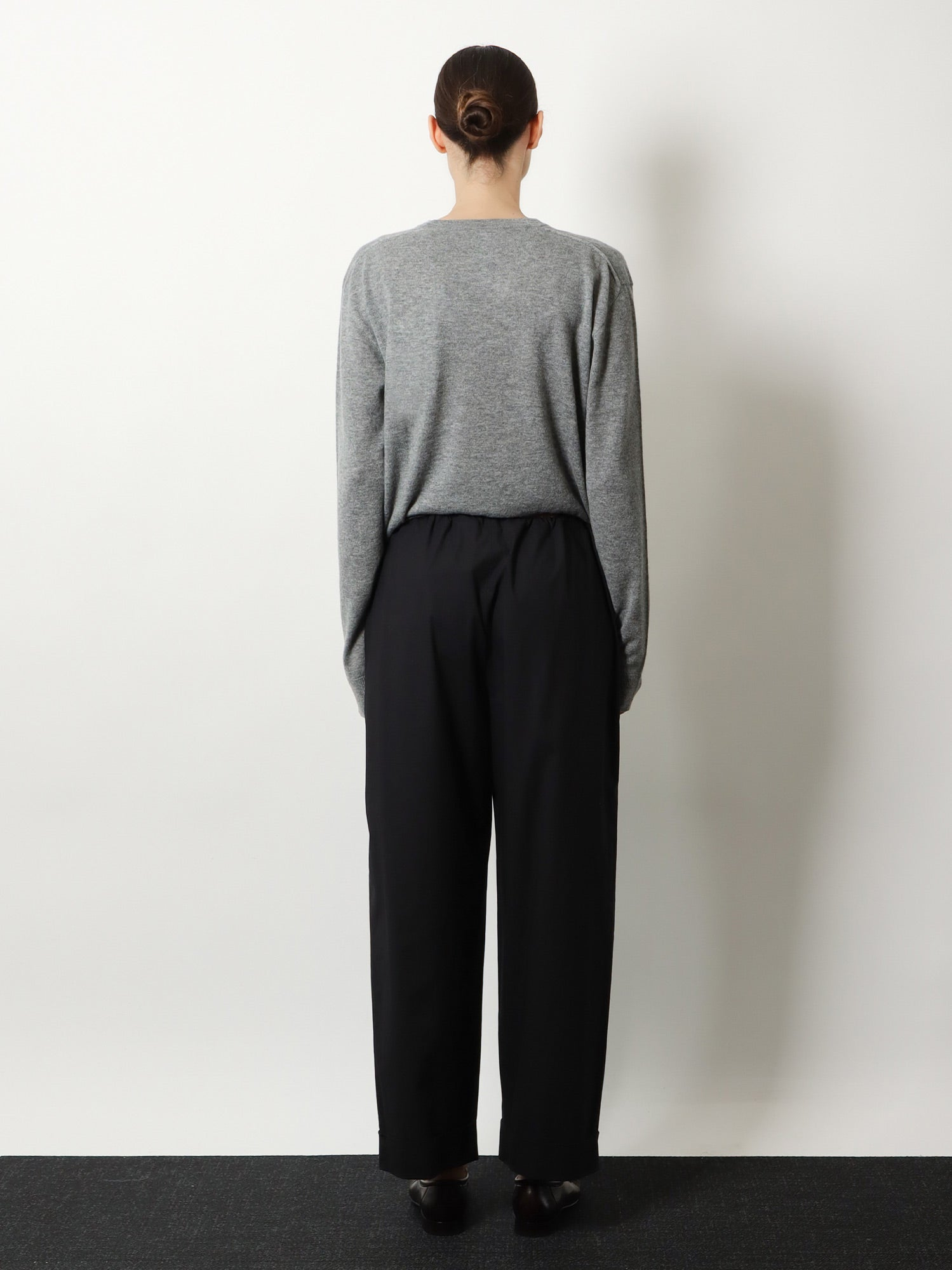 [THE ROW] Trousers SS26 10772W2517BLK
