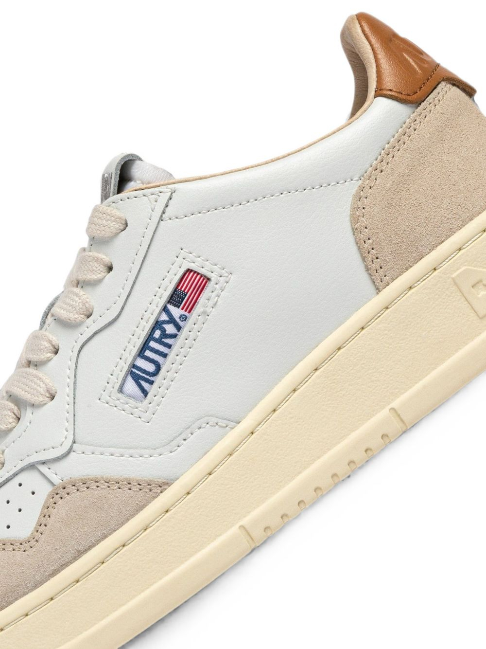 [AUTRY] Sneakers FW26 AULMLS16