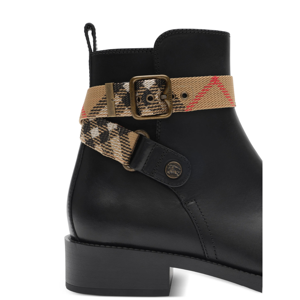 [Burberry] Ankle Boots FW26 8128778 LF HUNTLEY A1189