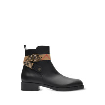 [Burberry] Ankle Boots FW26 8128778 LF HUNTLEY A1189