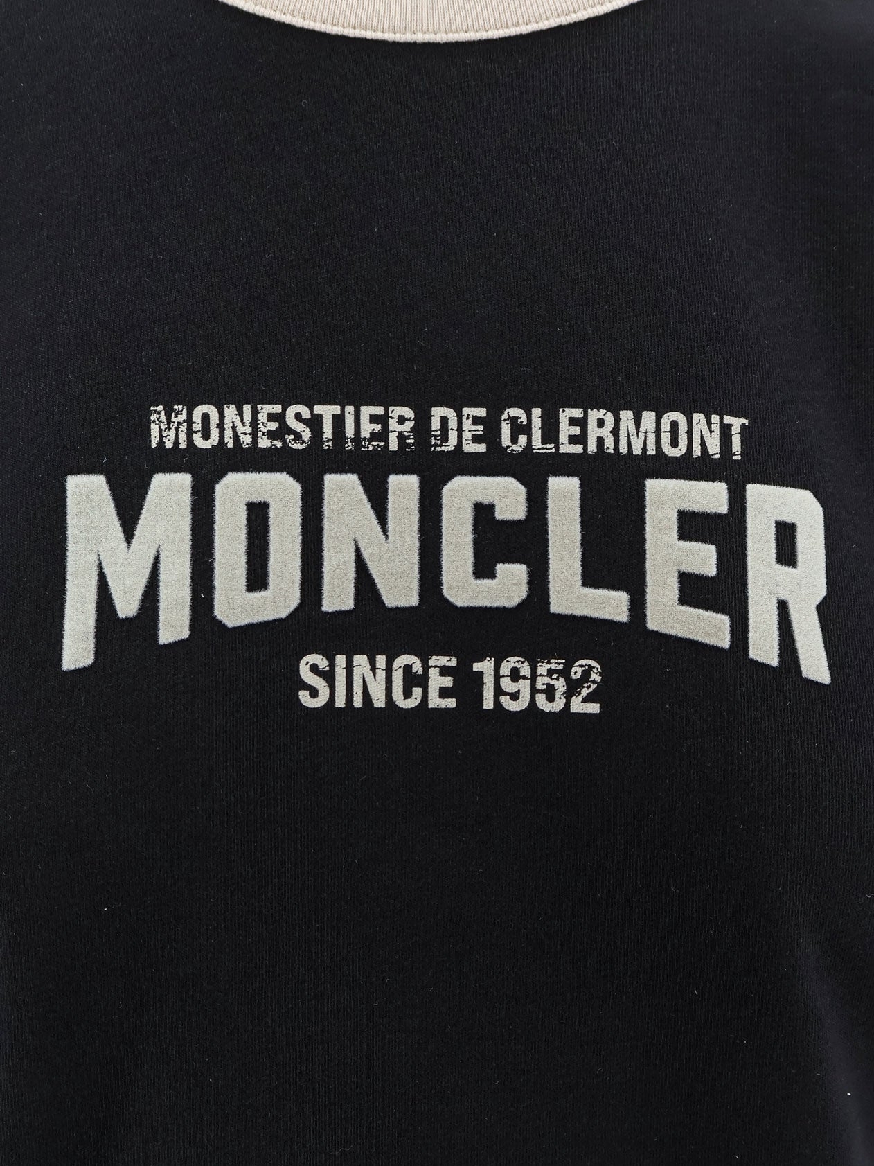 [Moncler] T-shirts Short Sleeve SS26 L10938C0003189AUOP90