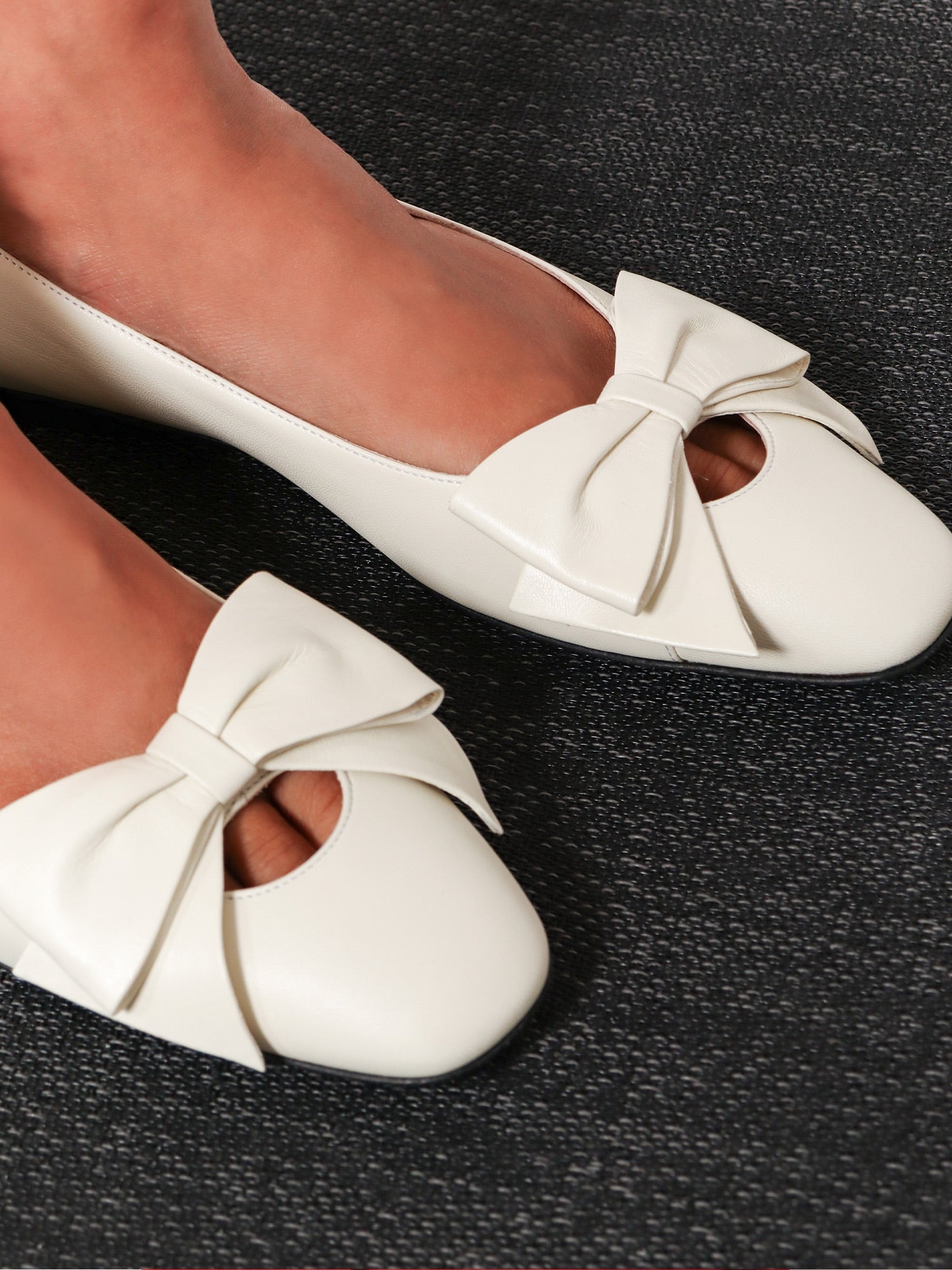 [Valentino Garavani] Flat shoes SS26 7W2S0MS0DDT098