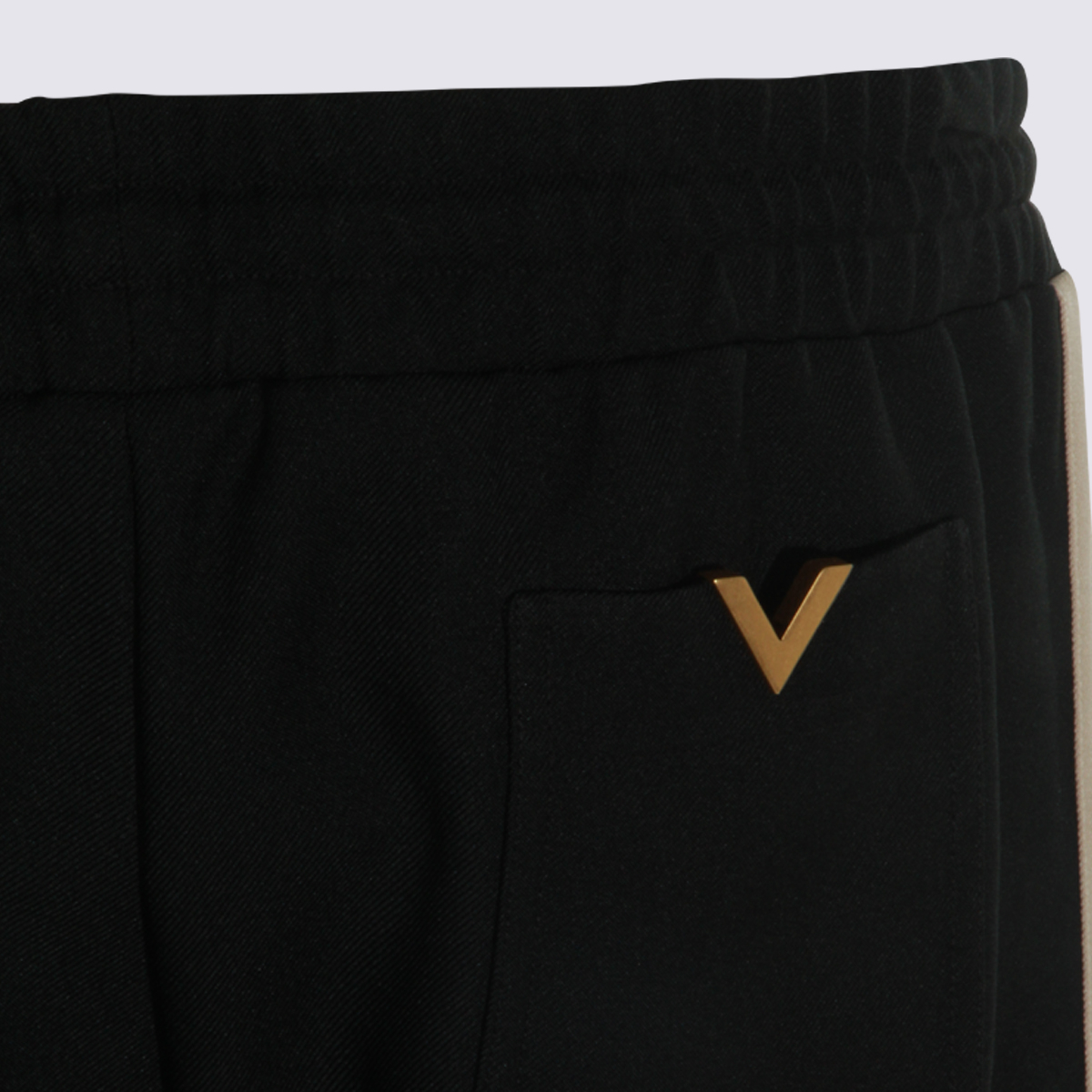 [Valentino] Trousers FW26 9V3MD05VBGQ9RA