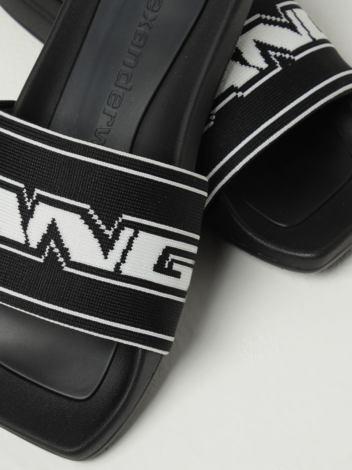 [ALEXANDER WANG] Sandals FW25 30325S002 001