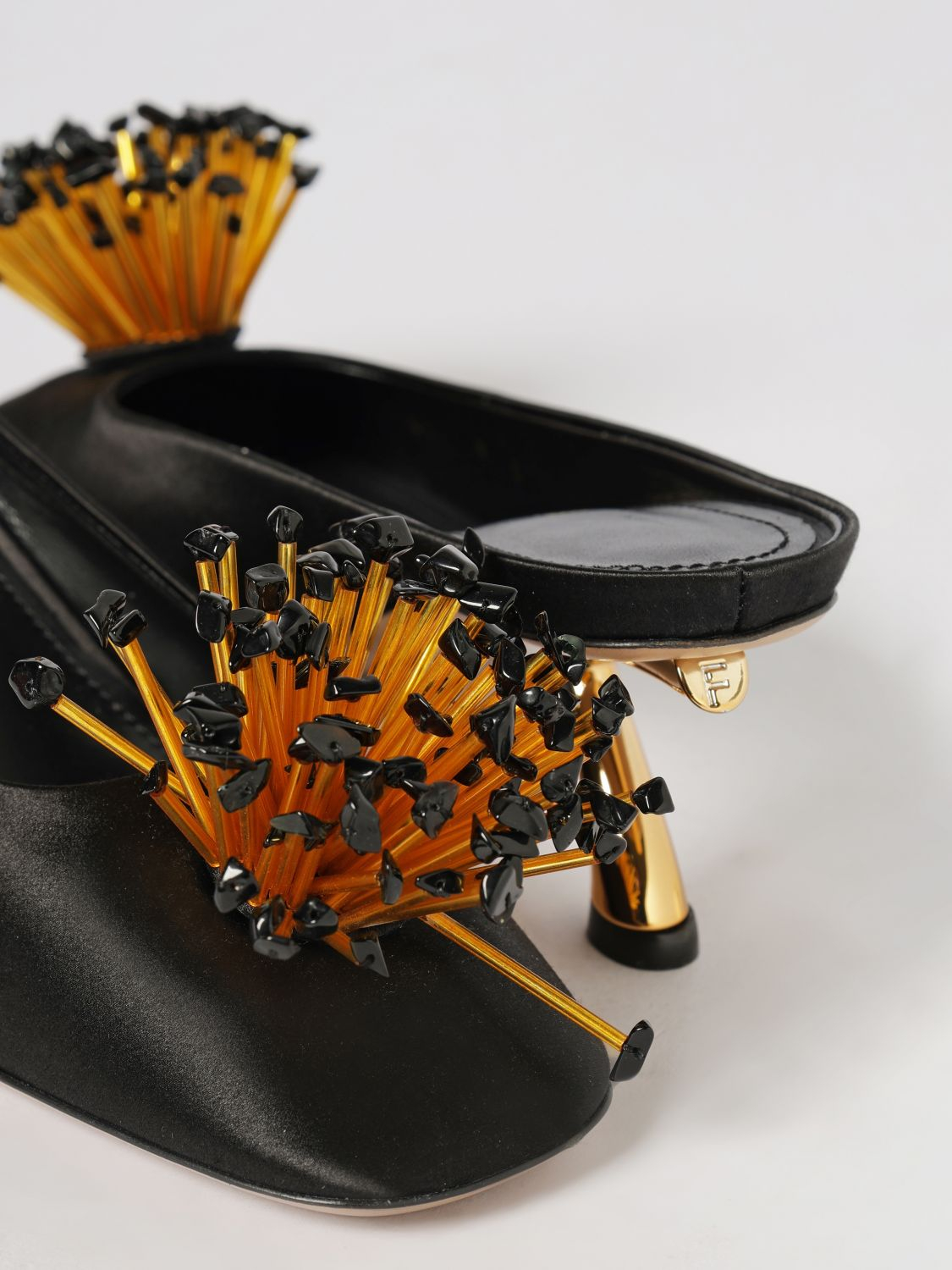 [Ferragamo] Sandals SS26 01N622 793011